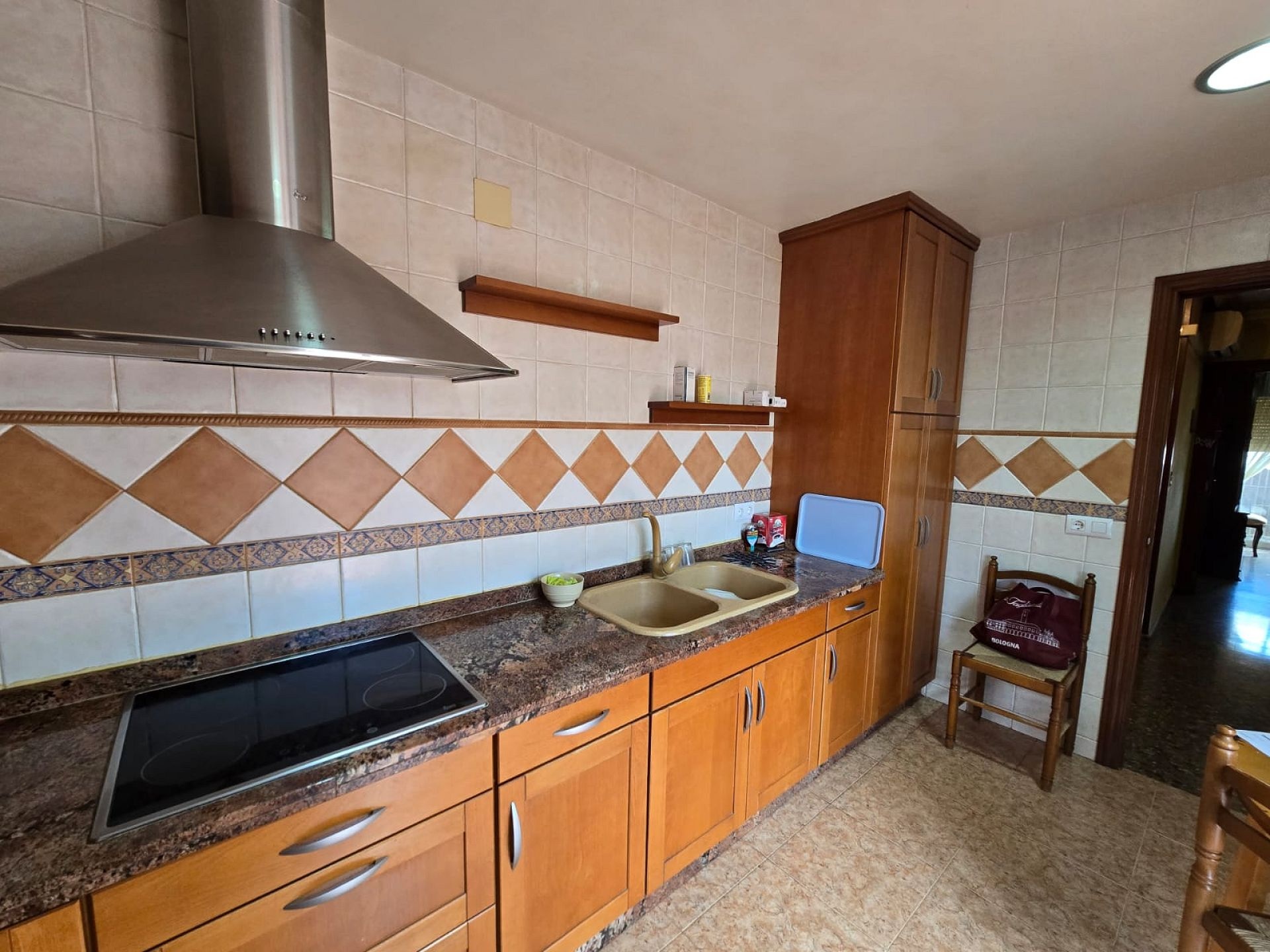 Resale - 4 Bedroom 2 Bathroom Townhouse in Salinas -  - Alicante