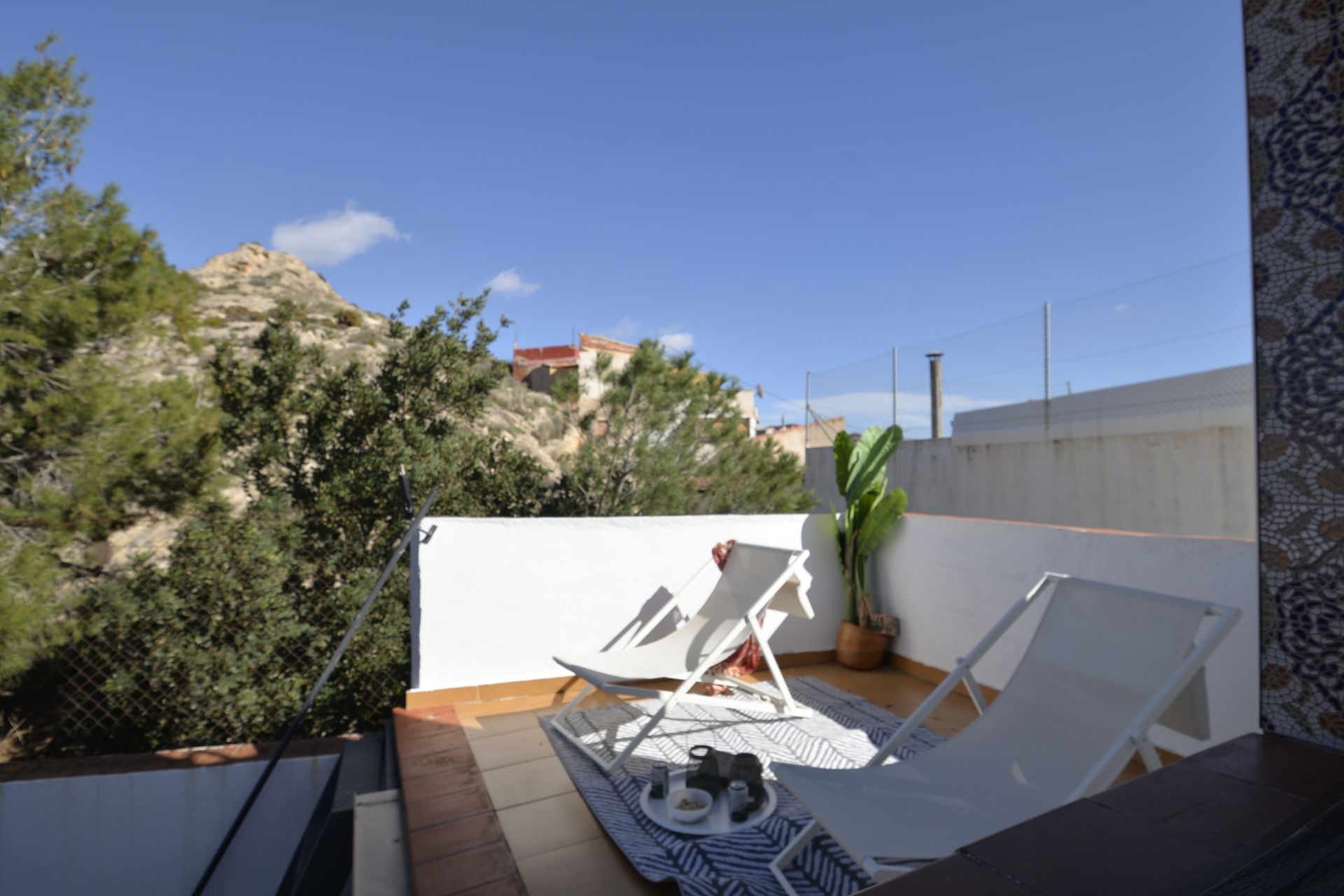 Resale - 4 Bedroom 4 Bathroom Townhouse in Sax -  - Alicante