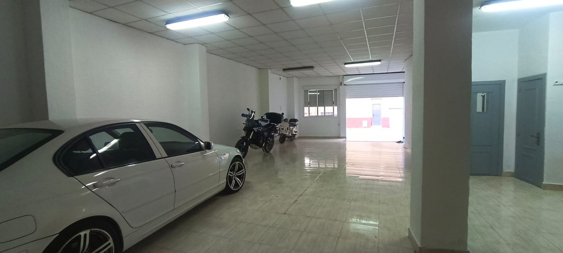Resale - 4 Bedroom 4 Bathroom Townhouse in Sax -  - Alicante