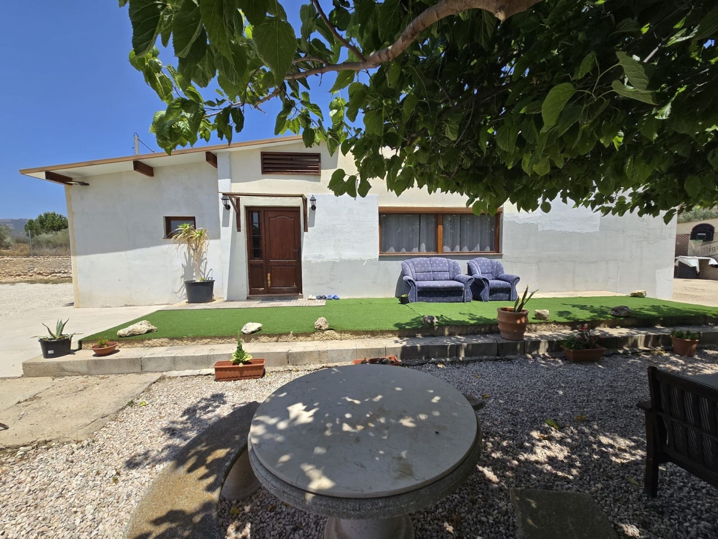 4 Bedroom 2 Bathroom Villa in Sax