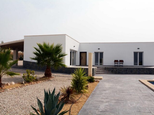 Resale - 3 Bedroom 2 Bathroom Villa in Macisvenda -  - Murcia