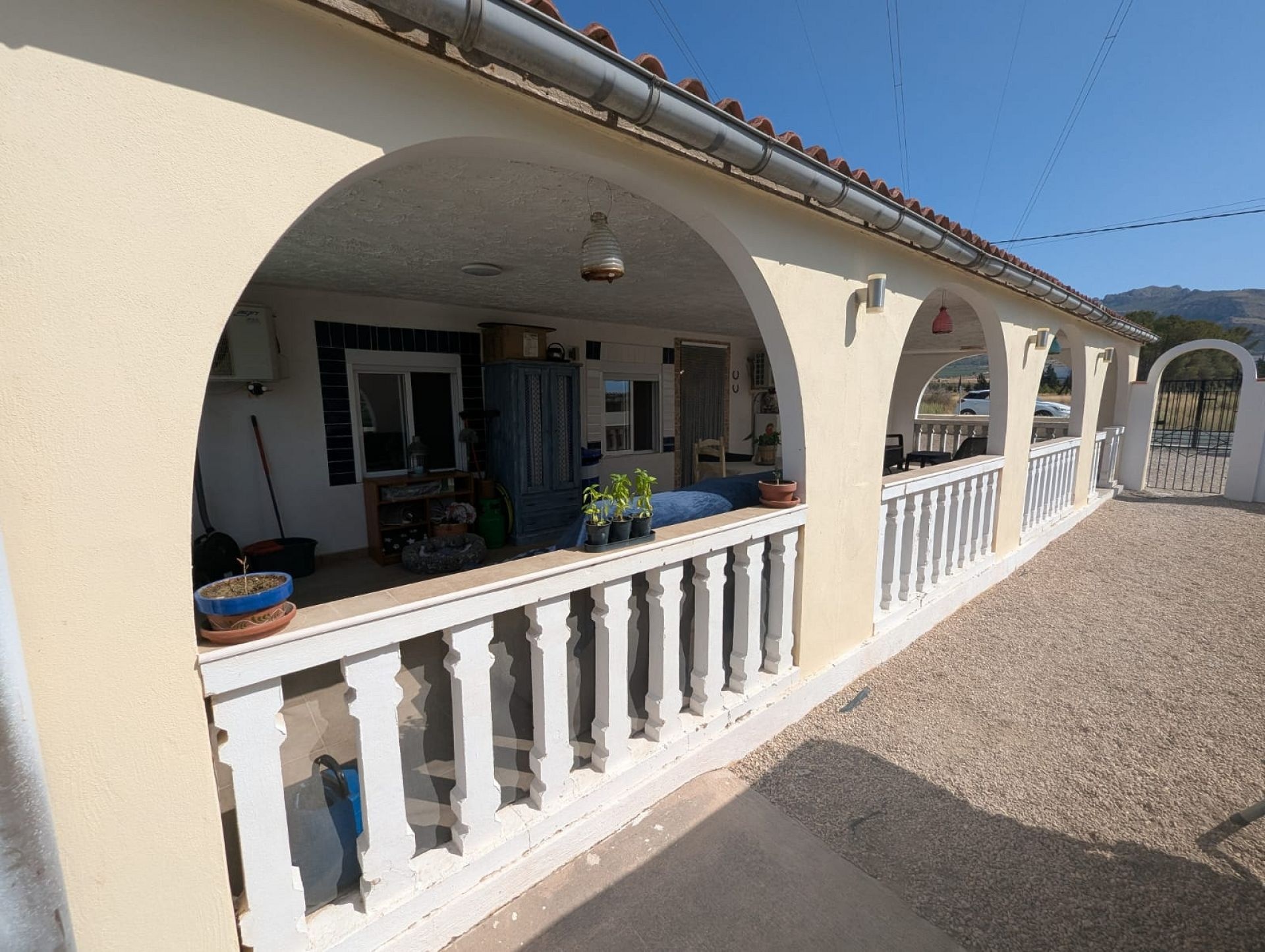 Resale - 3 Bedroom 3 Bathroom Country house in Sax -  - Alicante