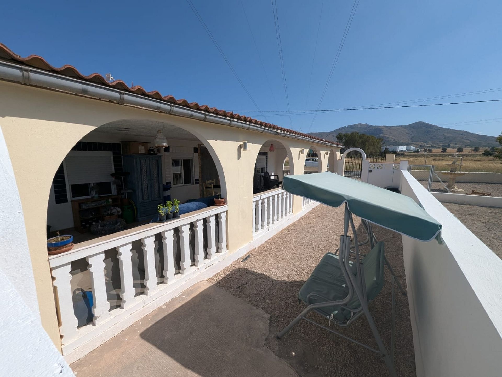 Resale - 3 Bedroom 3 Bathroom Country house in Sax -  - Alicante
