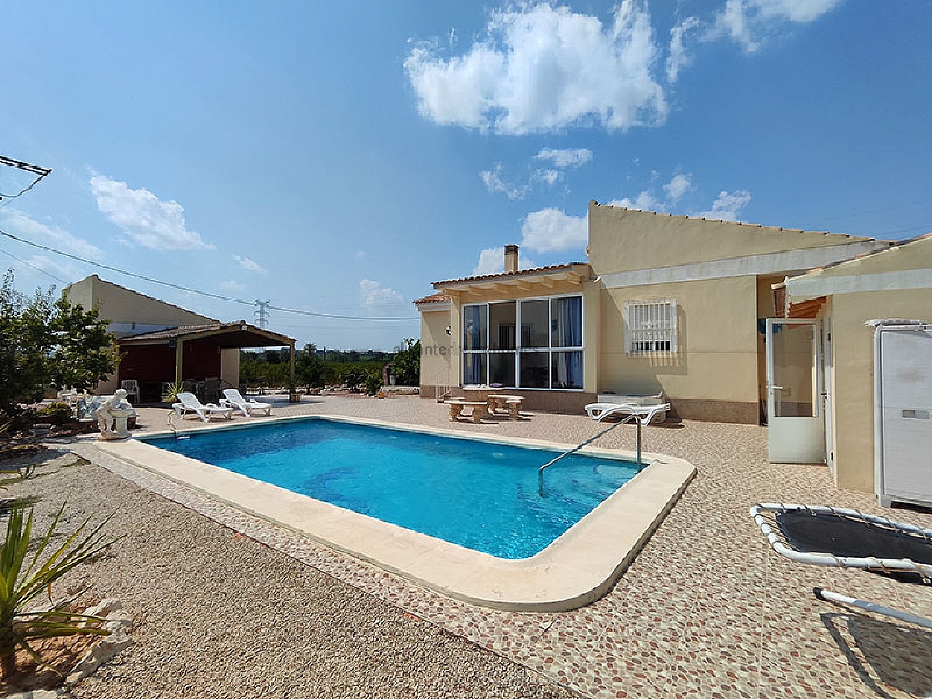 Resale - 3 Bedroom 3 Bathroom Villa in Fortuna -  - Murcia