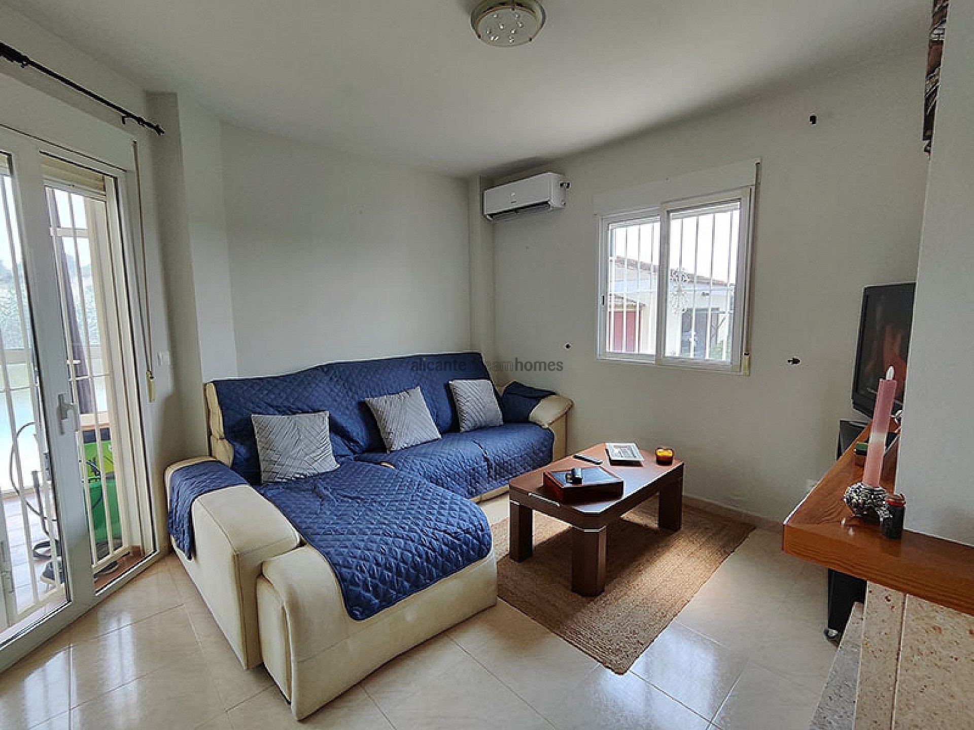 Resale - 3 Bedroom 3 Bathroom Villa in Fortuna -  - Murcia