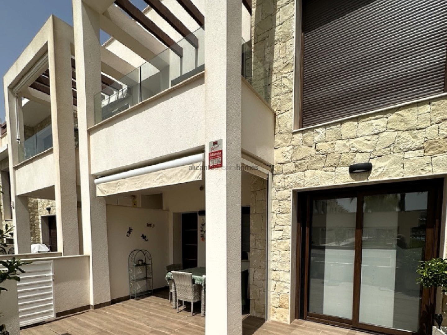2 Bedroom 2 Bathroom Bungalow in Torrevieja