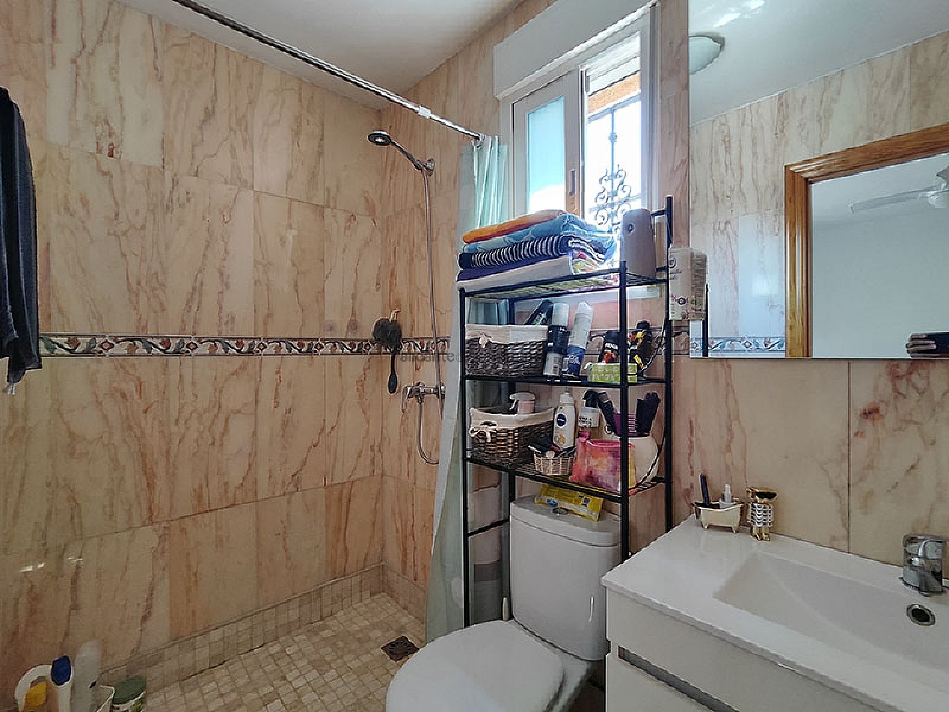 Resale - 4 Bedroom 2 Bathroom Villa in Fortuna -  - Murcia