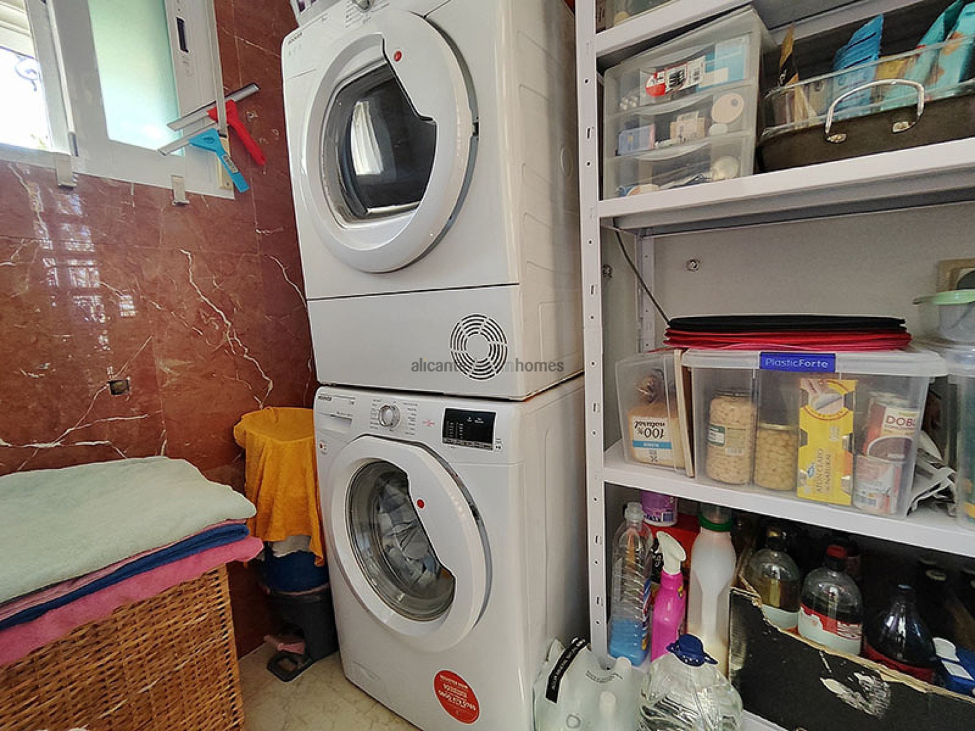 Resale - 4 Bedroom 2 Bathroom Villa in Fortuna -  - Murcia