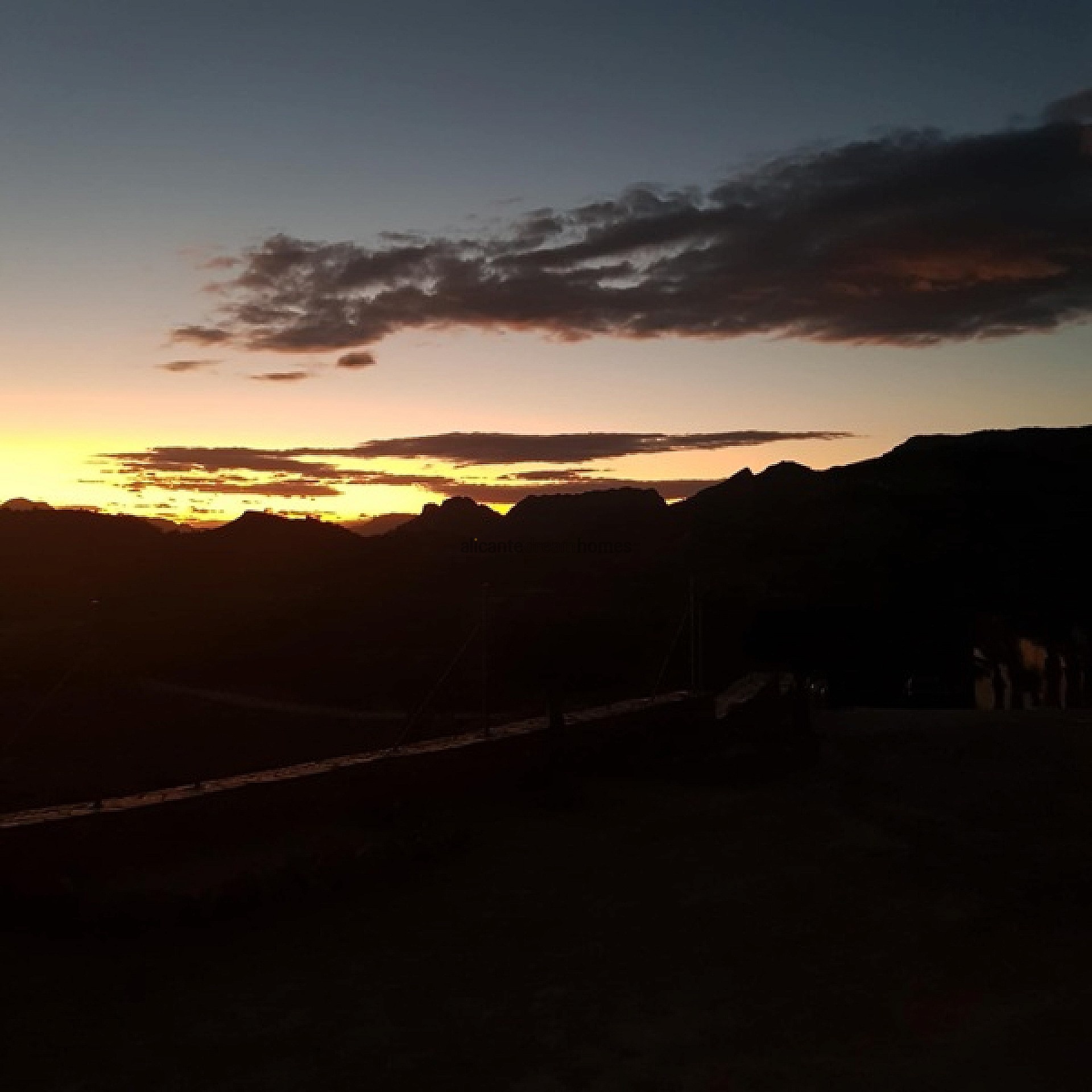 Resale - 4 Bedroom 2 Bathroom Villa in Fortuna -  - Murcia