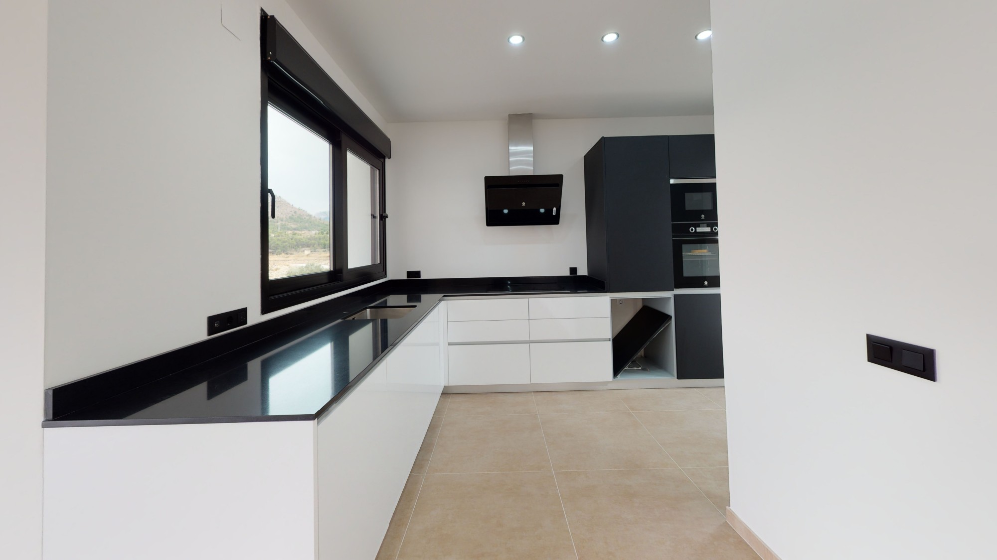 Resale - 3 Bedroom 3 Bathroom Villa in La Romana -  - Alicante