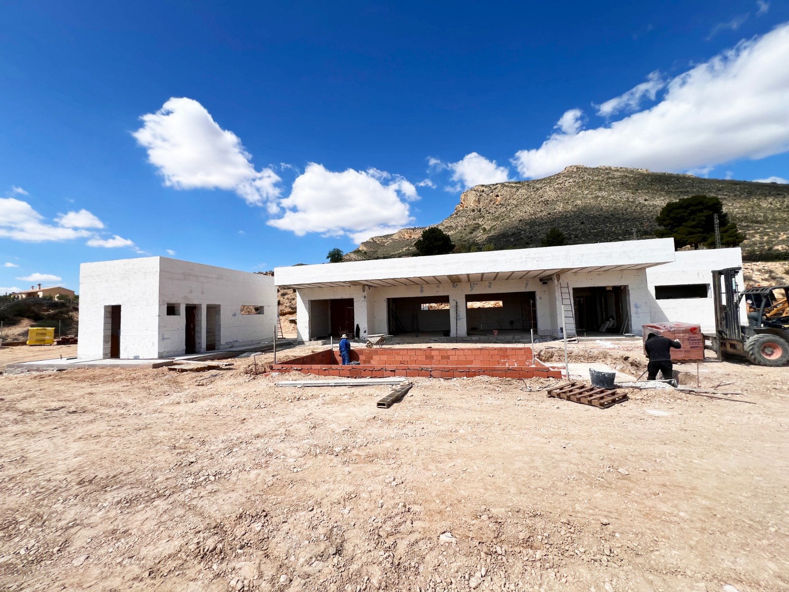 Resale - 3 Bedroom 3 Bathroom Villa in La Romana -  - Alicante