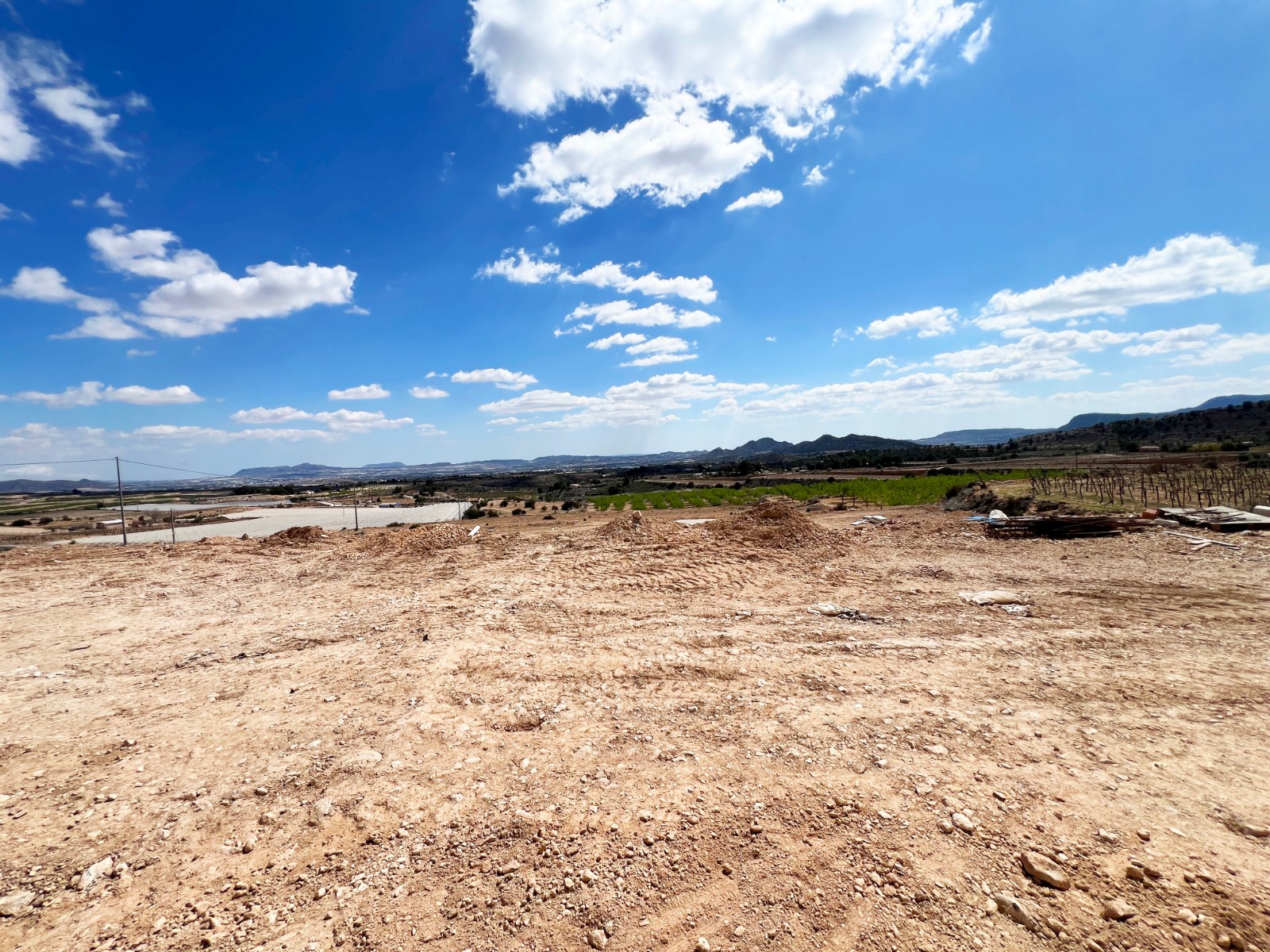 Resale - 3 Bedroom 3 Bathroom Villa in La Romana -  - Alicante