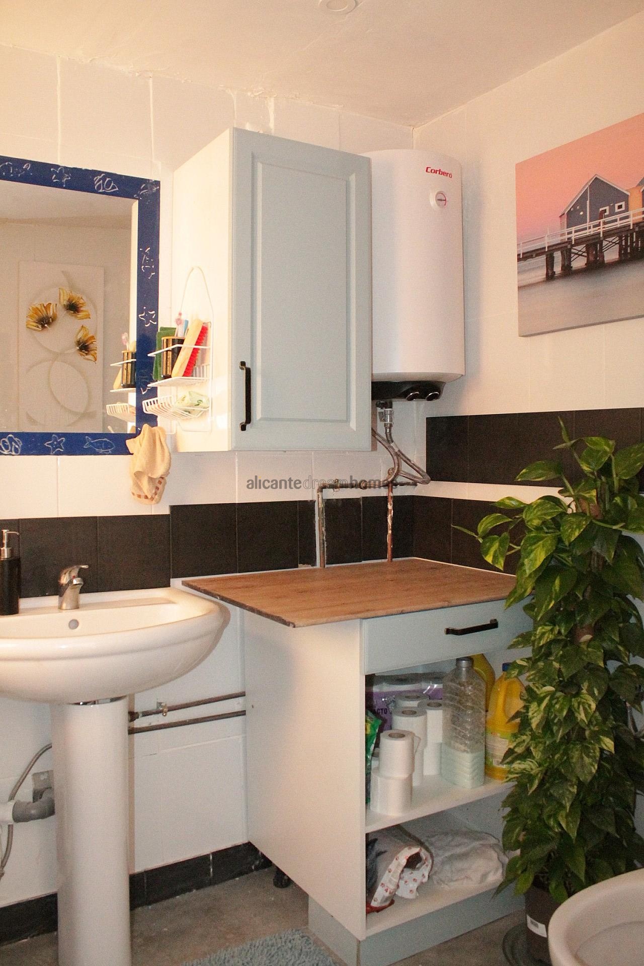 Resale - 2 Bedroom 2 Bathroom Country house in Torre Del Rico -  - Murcia