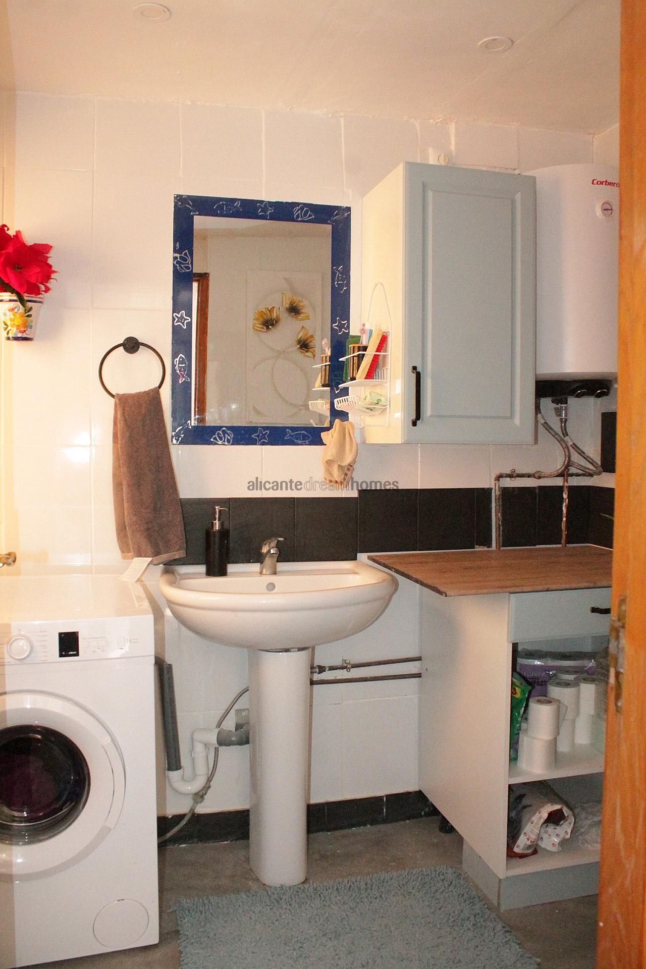 Resale - 2 Bedroom 2 Bathroom Country house in Torre Del Rico -  - Murcia