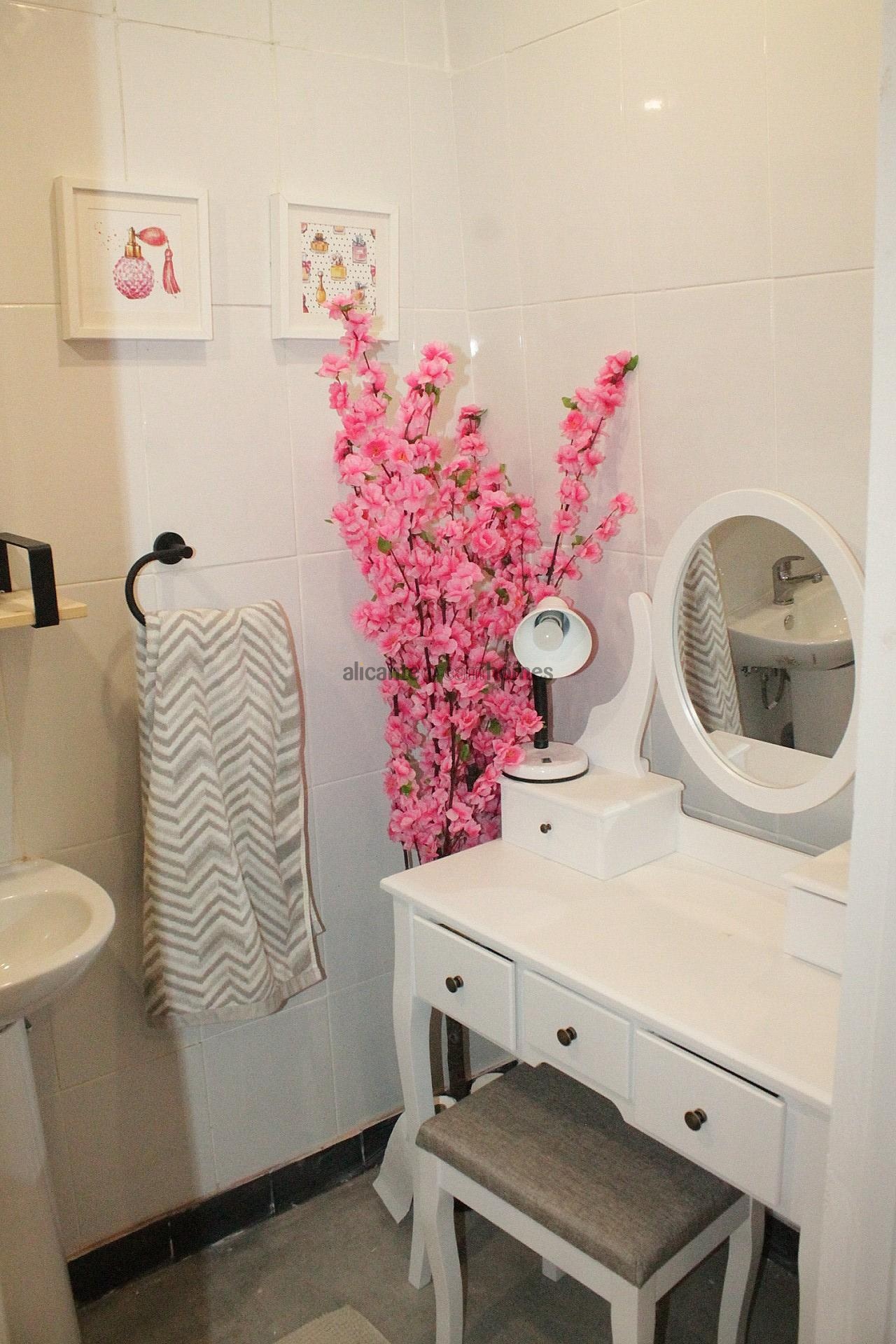 Resale - 2 Bedroom 2 Bathroom Country house in Torre Del Rico -  - Murcia