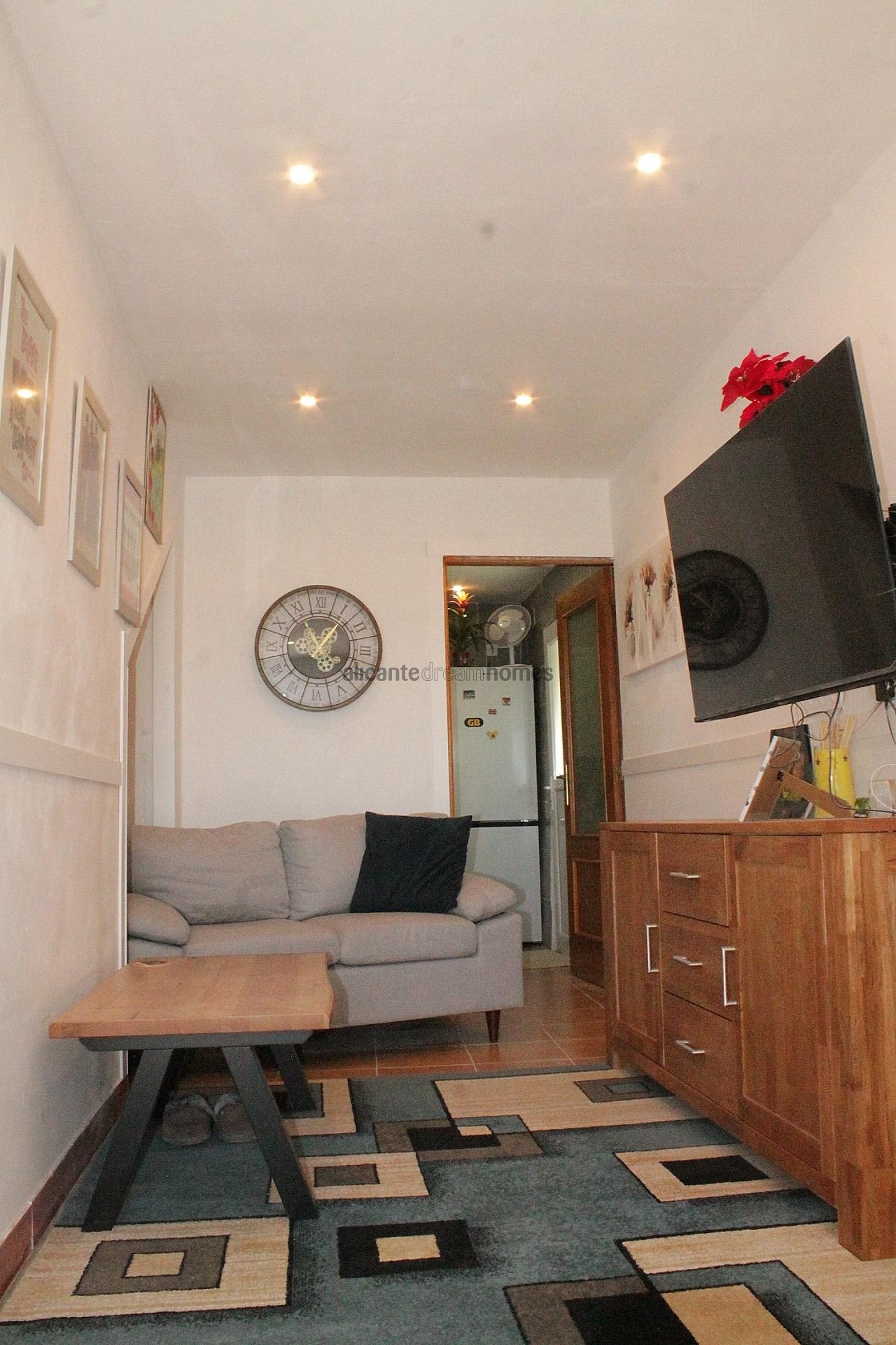 Resale - 2 Bedroom 2 Bathroom Country house in Torre Del Rico -  - Murcia