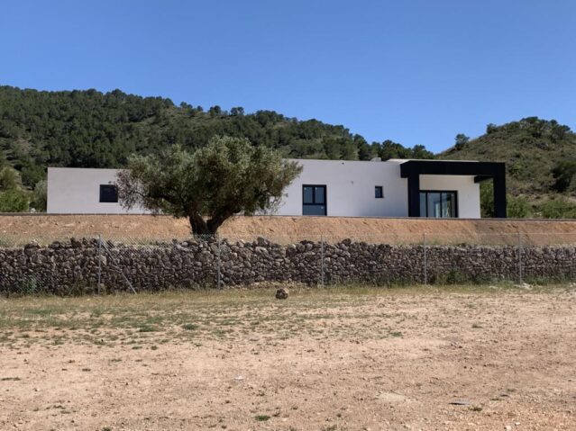 Resale - 3 Bedroom 2 Bathroom Villa in Canada de la Lena -  - Murcia