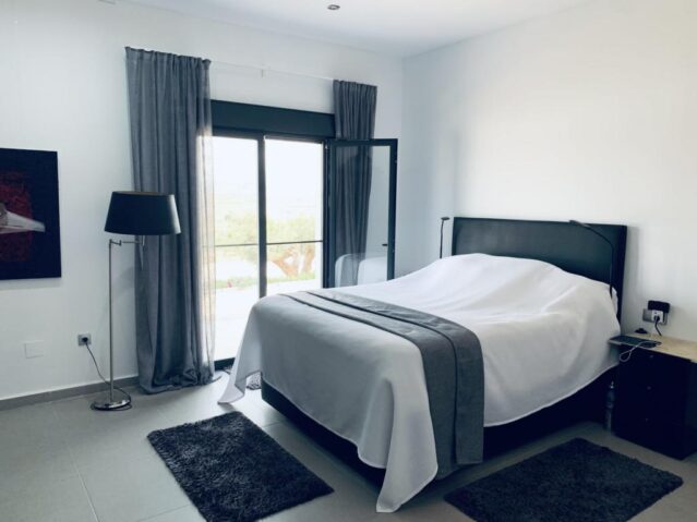 Resale - 3 Bedroom 2 Bathroom Villa in Hondon de las Nieves -  - Alicante