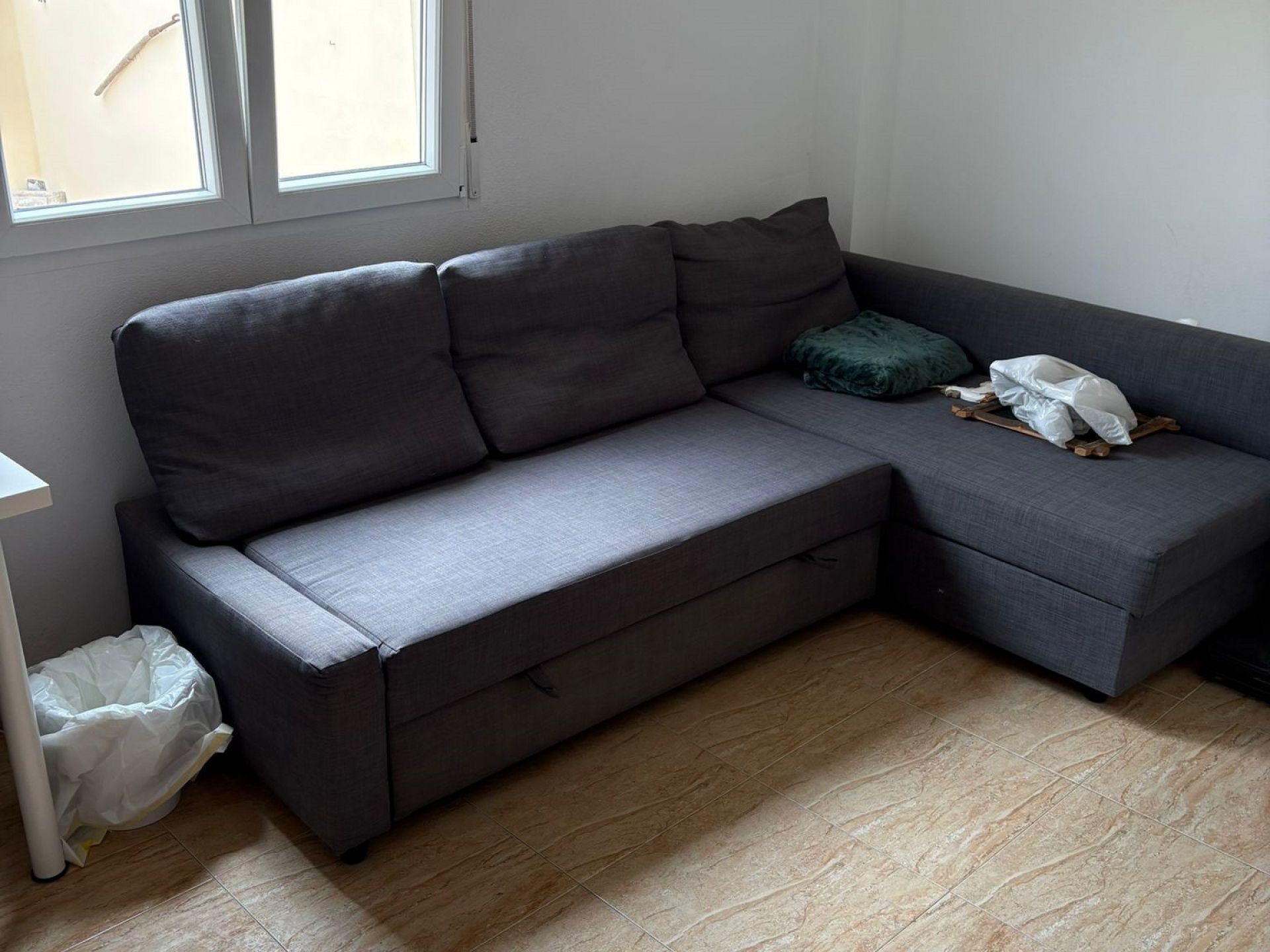 Resale - 4 Bedroom 2 Bathroom Townhouse in Pinoso -  - Alicante