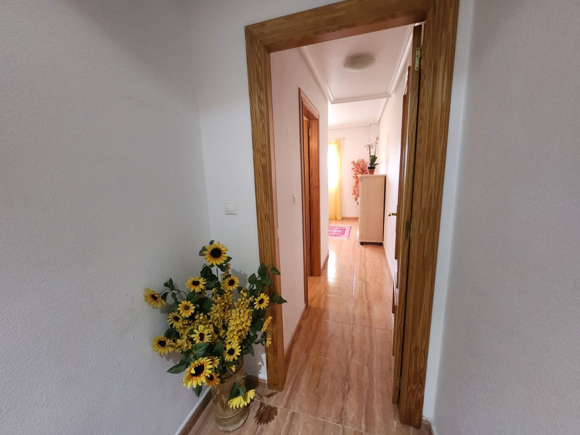 Resale - 3 Bedroom 2 Bathroom Apartment in Pinoso -  - Alicante