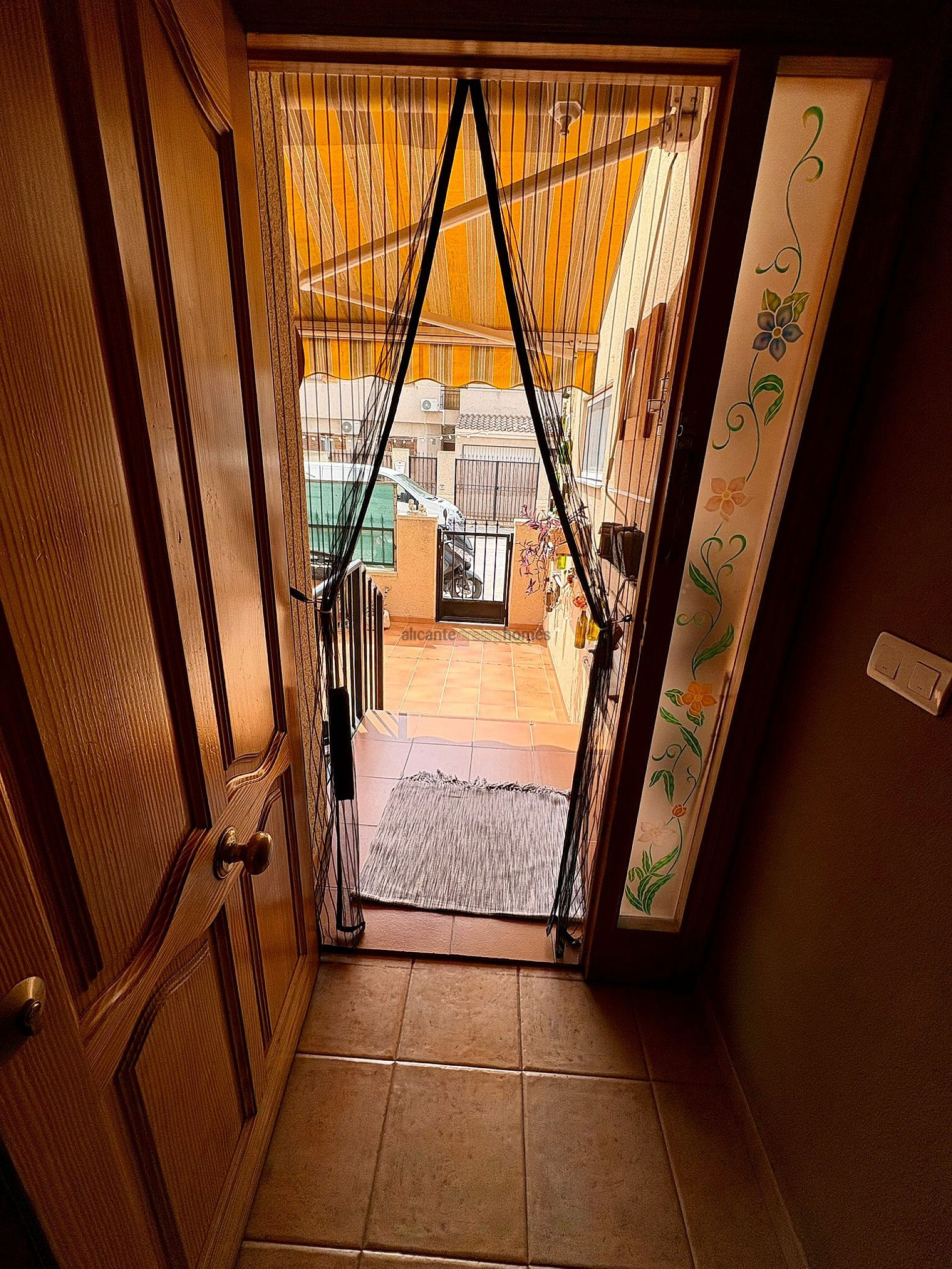 Resale - 4 Bedroom 2 Bathroom Townhouse in Pinoso -  - Alicante