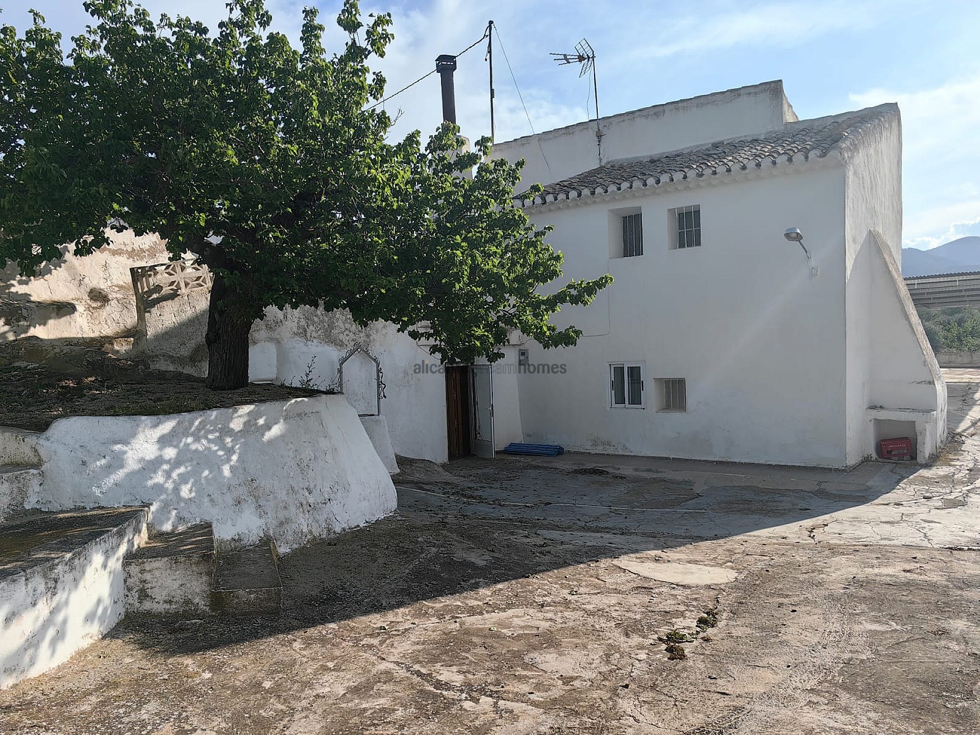 Resale - 5 Bedroom 1 Bathroom Cave House in Raspay -  - Murcia