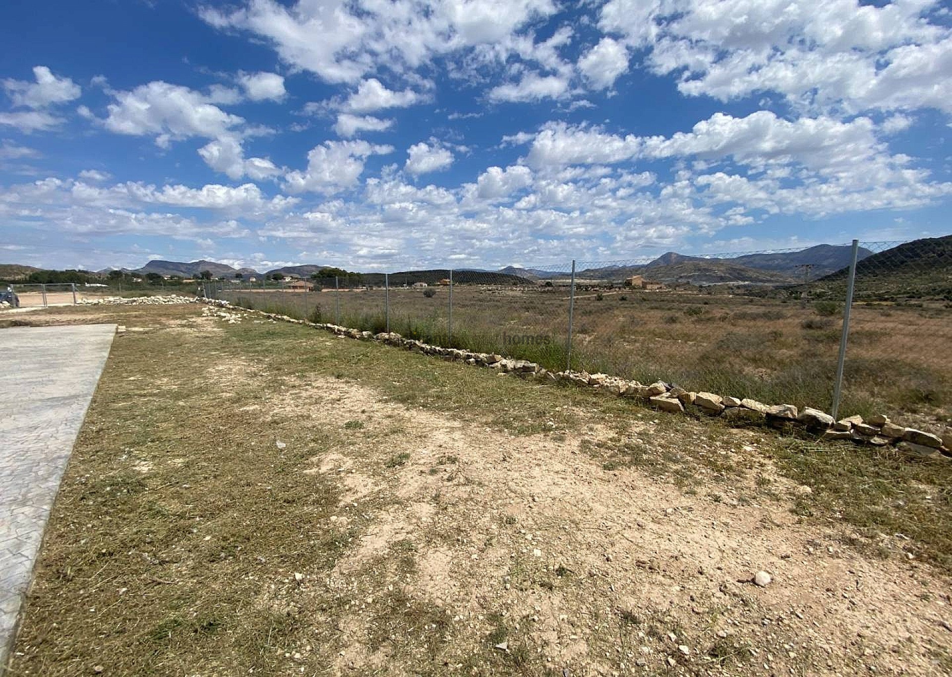 Resale - 3 Bedroom 1 Bathroom Wooden House in Monóvar -  - Alicante