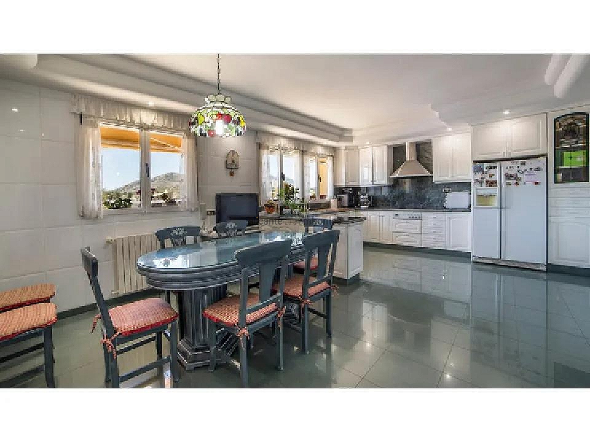 Resale - 6 Bedroom 4 Bathroom Villa in Yecla -  - Murcia