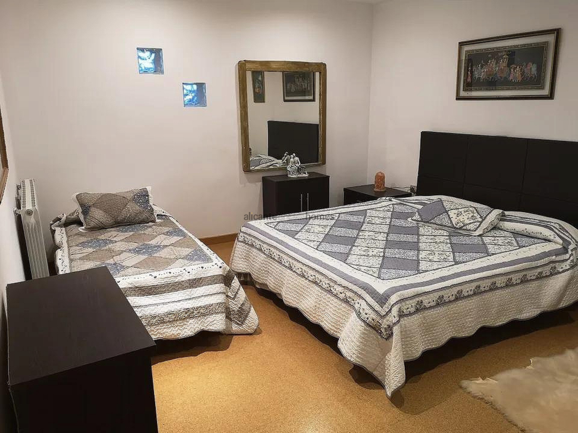 Resale - 6 Bedroom 3 Bathroom Country house in Yecla -  - Murcia