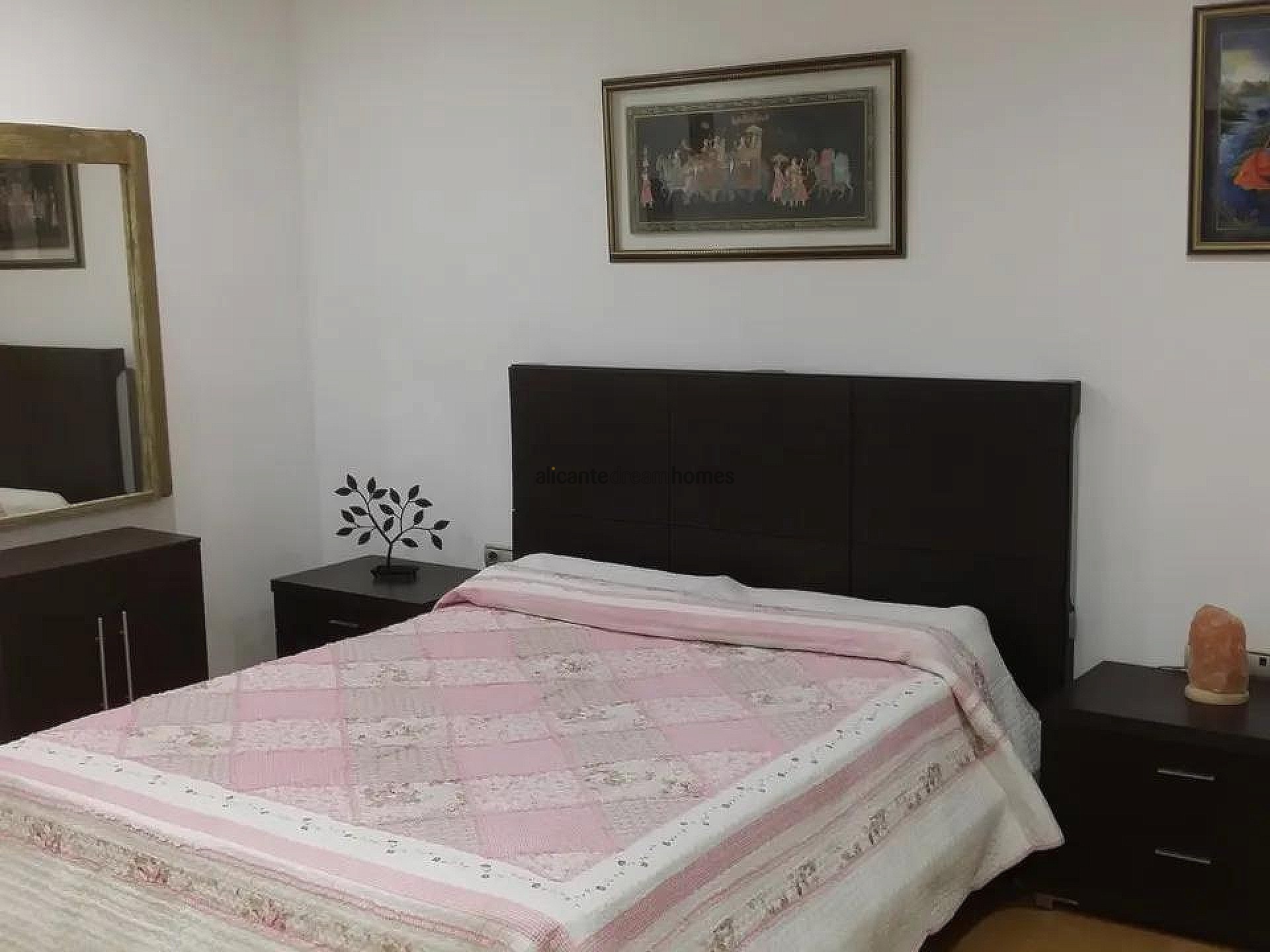 Resale - 6 Bedroom 3 Bathroom Country house in Yecla -  - Murcia