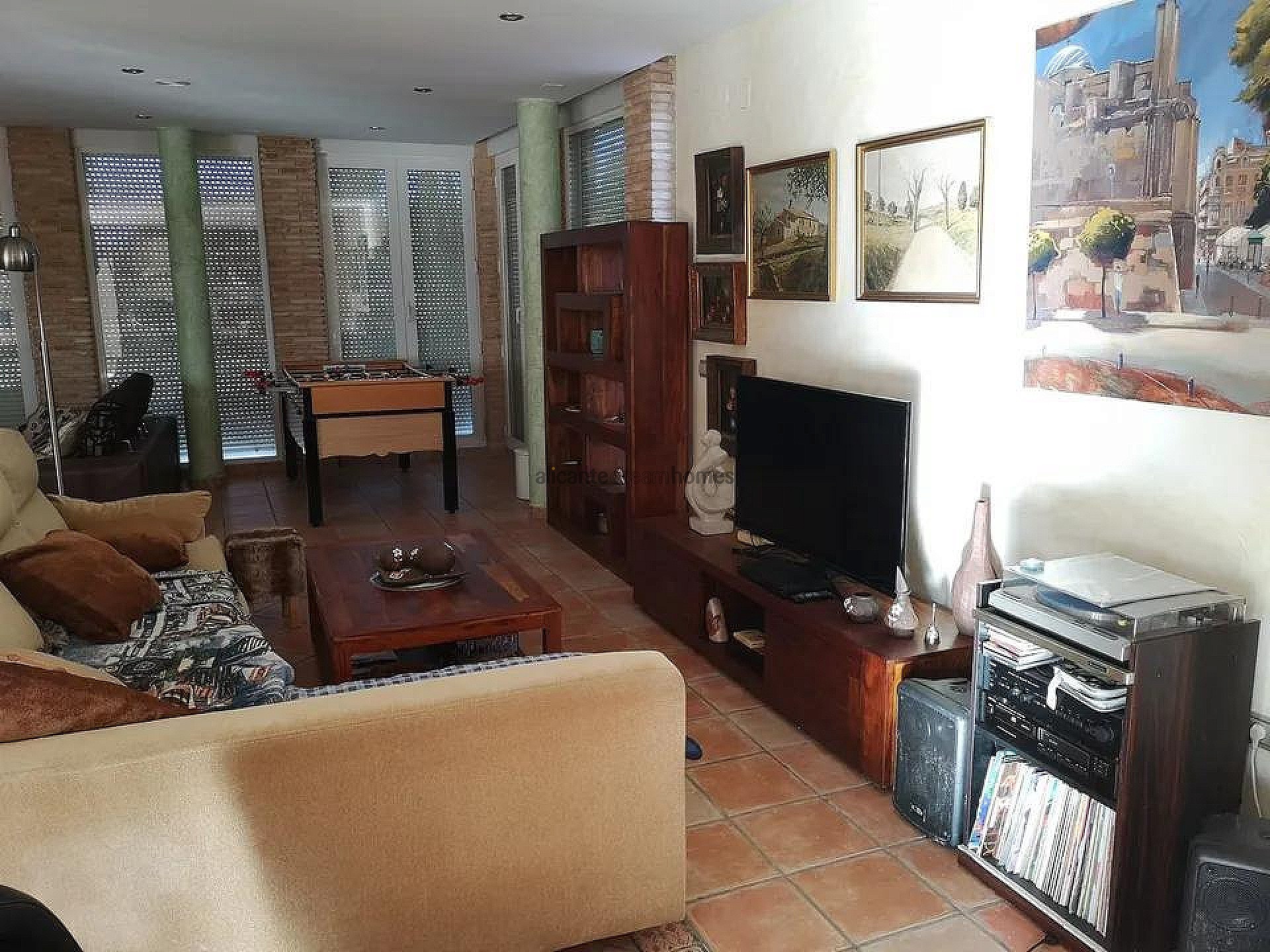 Resale - 6 Bedroom 3 Bathroom Country house in Yecla -  - Murcia