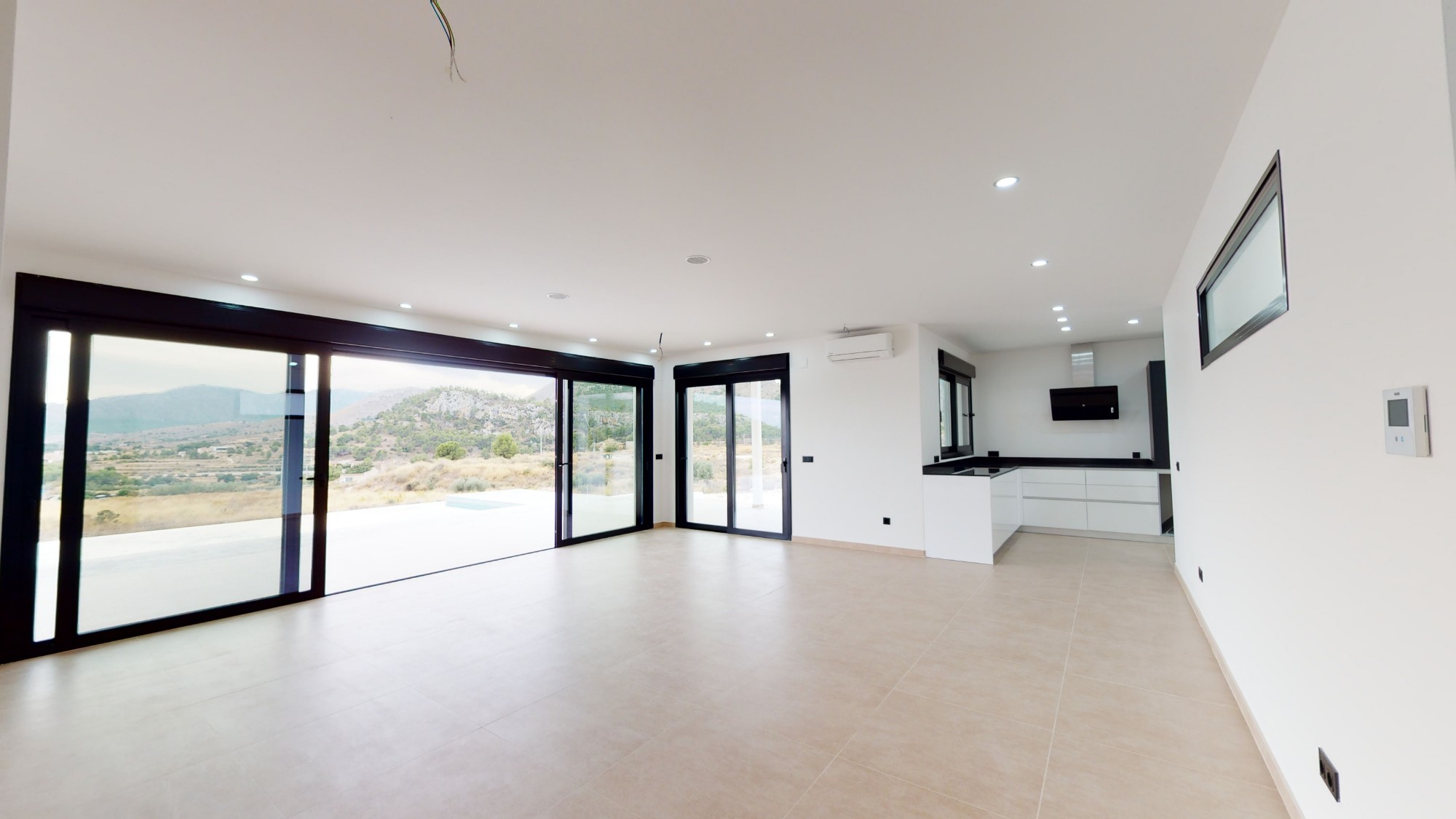 Resale - 3 Bedroom 2 Bathroom Villa in Pinoso -  - Alicante