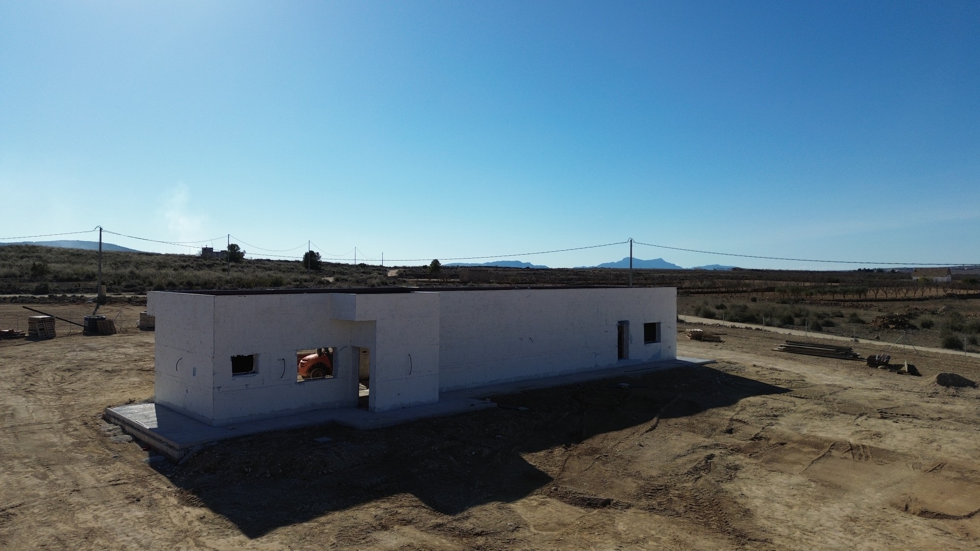 Resale - 3 Bedroom 2 Bathroom Villa in Pinoso -  - Alicante