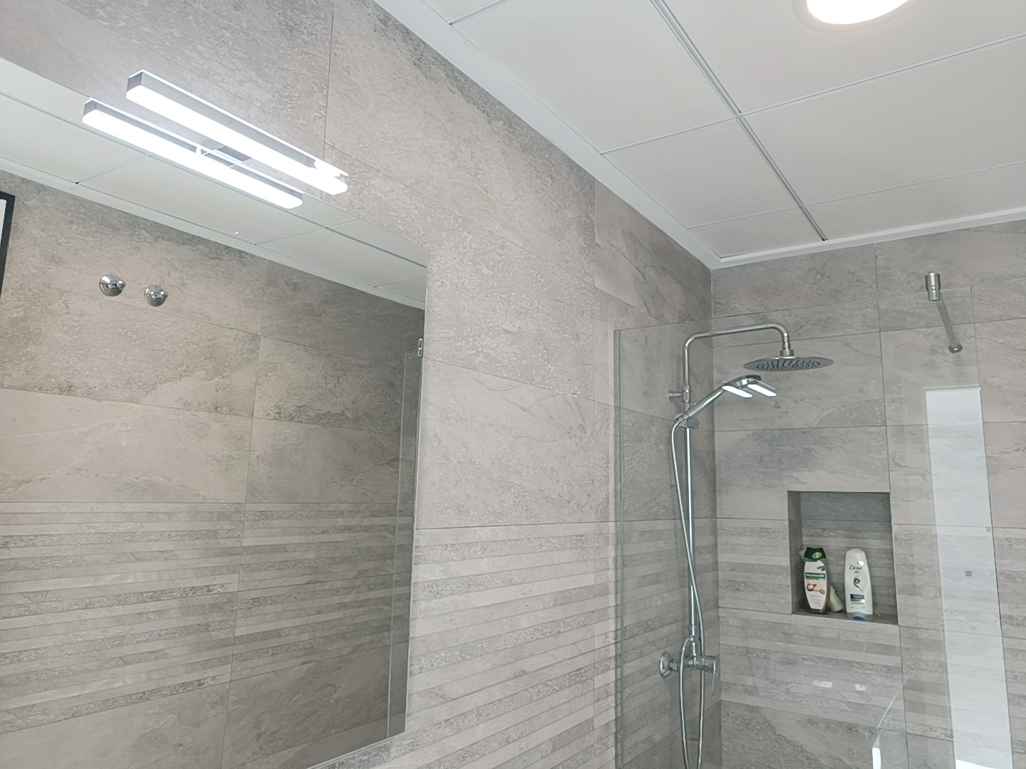 Resale - 6 Bedroom 4 Bathroom Villa in Pinoso -  - Alicante