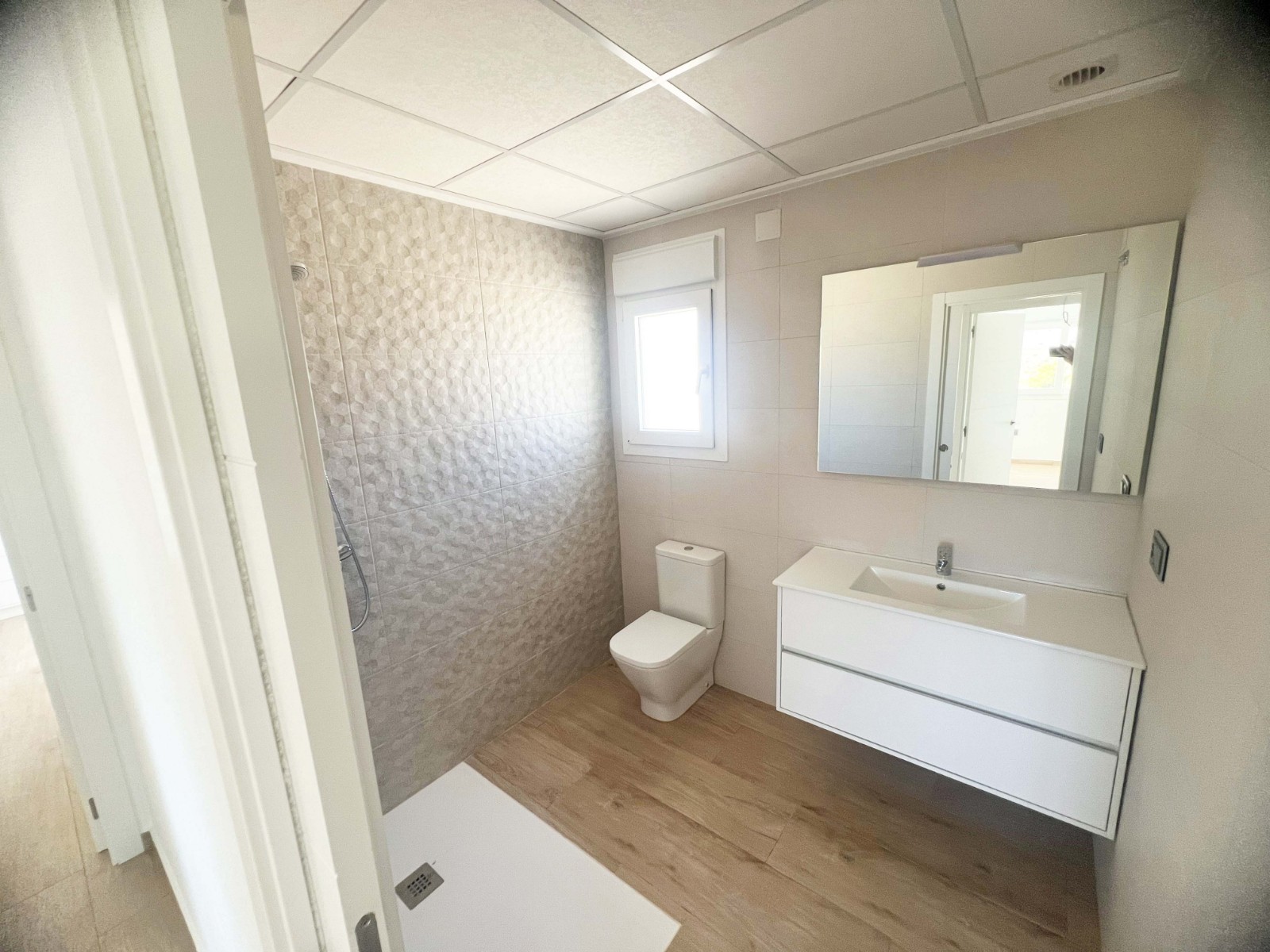 Resale - 3 Bedroom 2 Bathroom Villa in Pinoso -  - Alicante