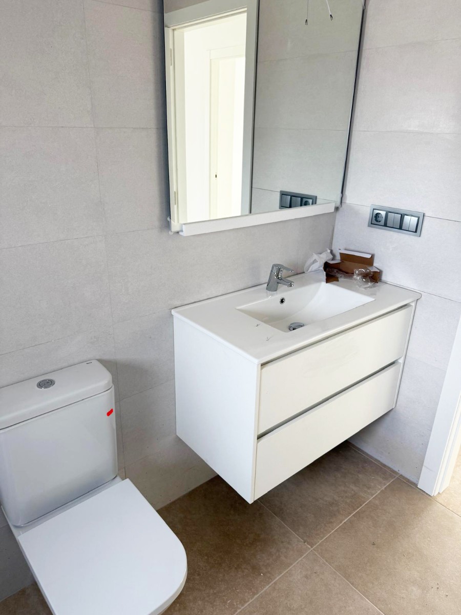 Resale - 3 Bedroom 2 Bathroom Villa in Pinoso -  - Alicante
