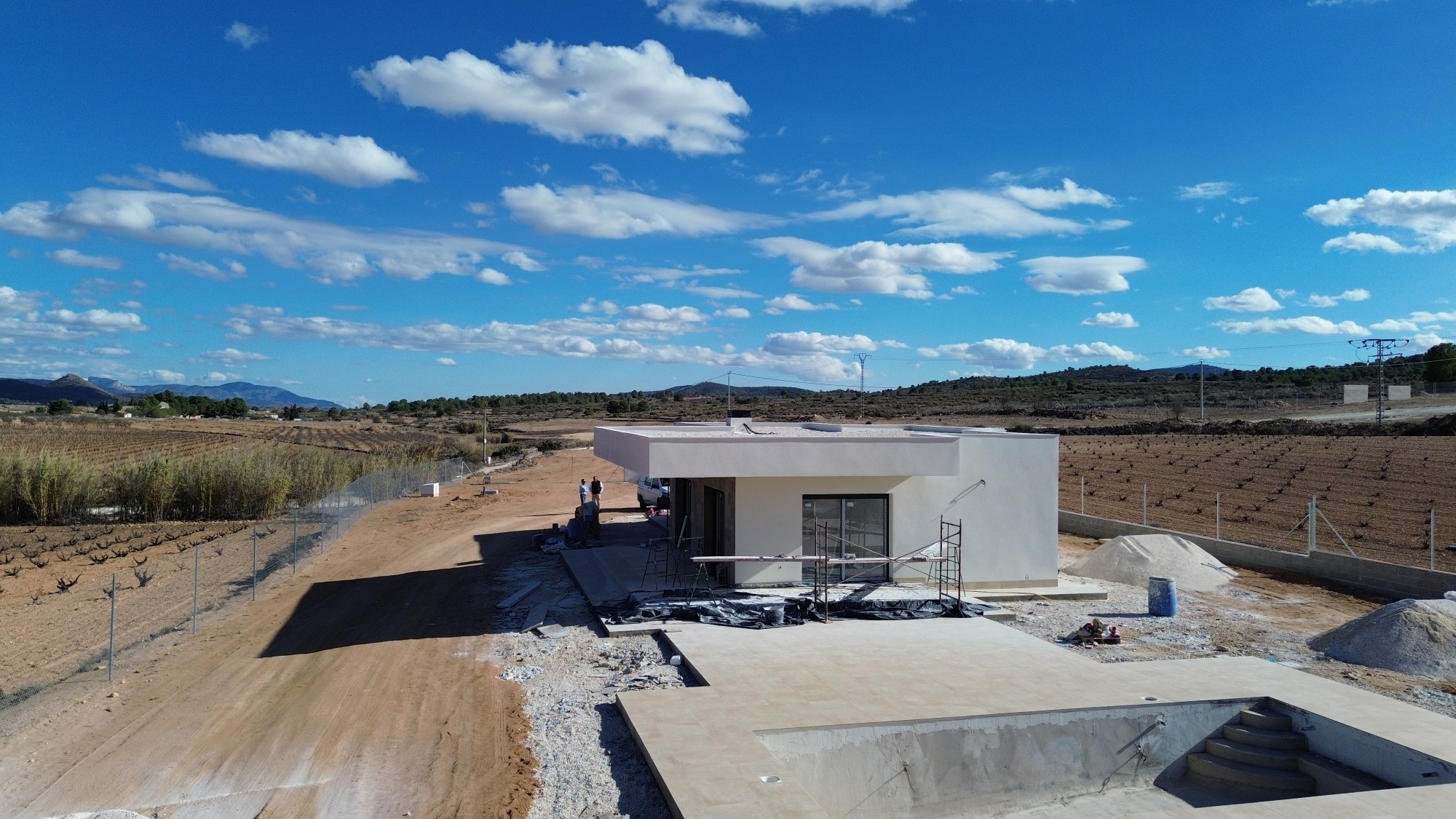 Resale - 3 Bedroom 2 Bathroom Villa in Pinoso -  - Alicante