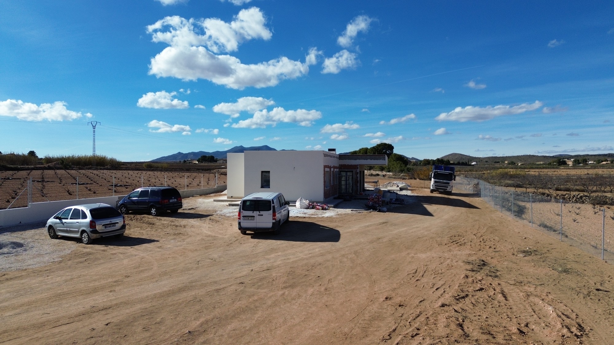 Resale - 3 Bedroom 2 Bathroom Villa in Pinoso -  - Alicante