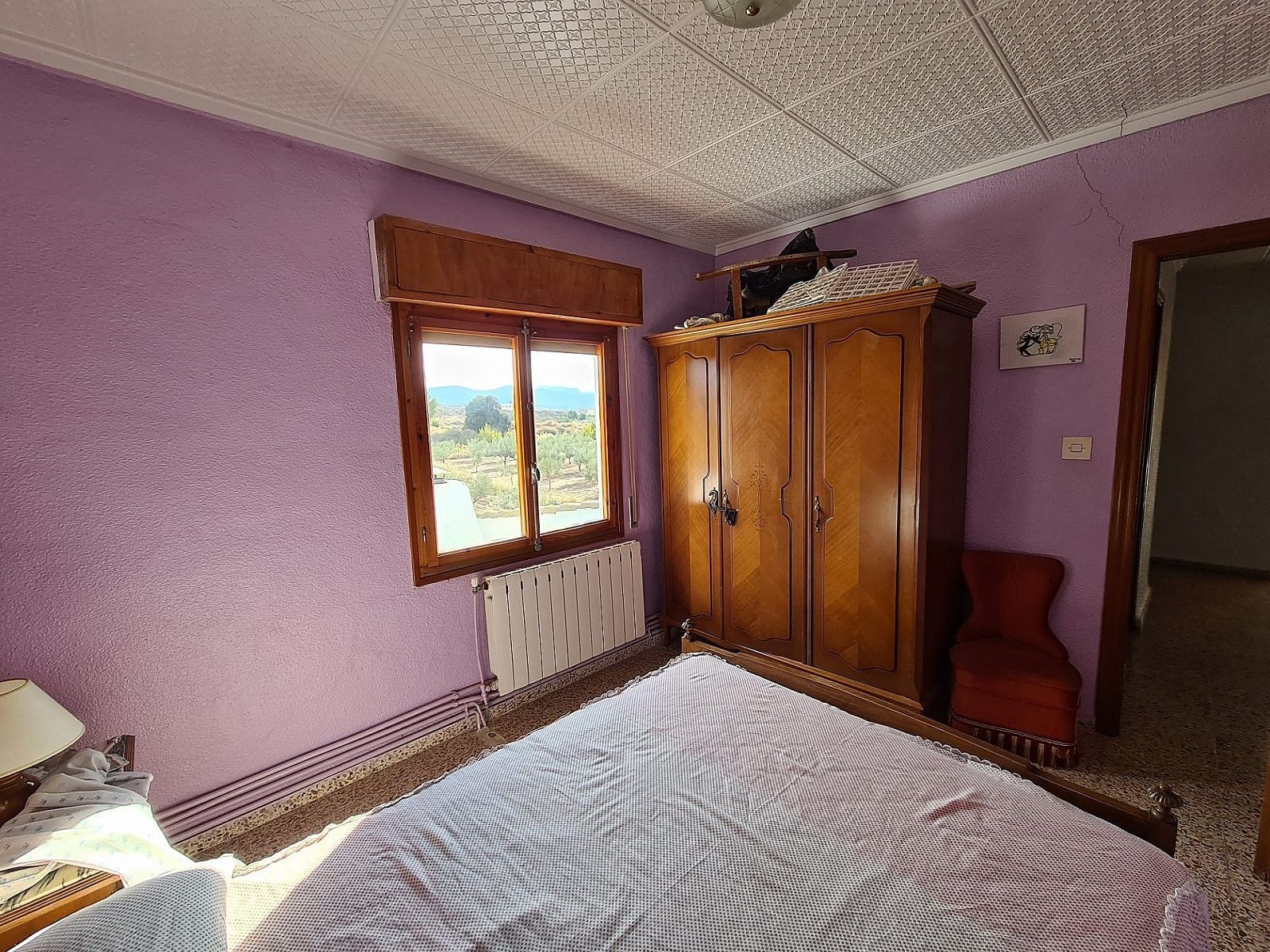 Resale - 4 Bedroom 2 Bathroom Country house in Sax -  - Alicante