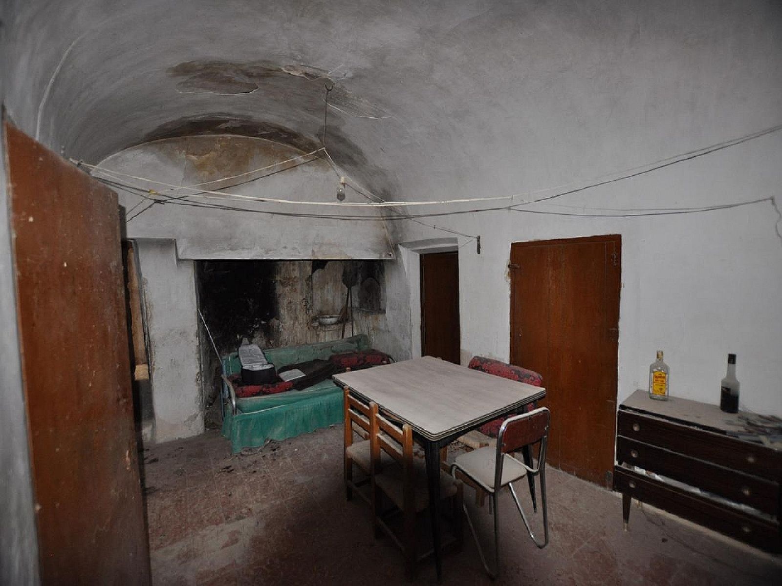 Resale - 5 Bedroom Cave House in Jumilla -  - Murcia