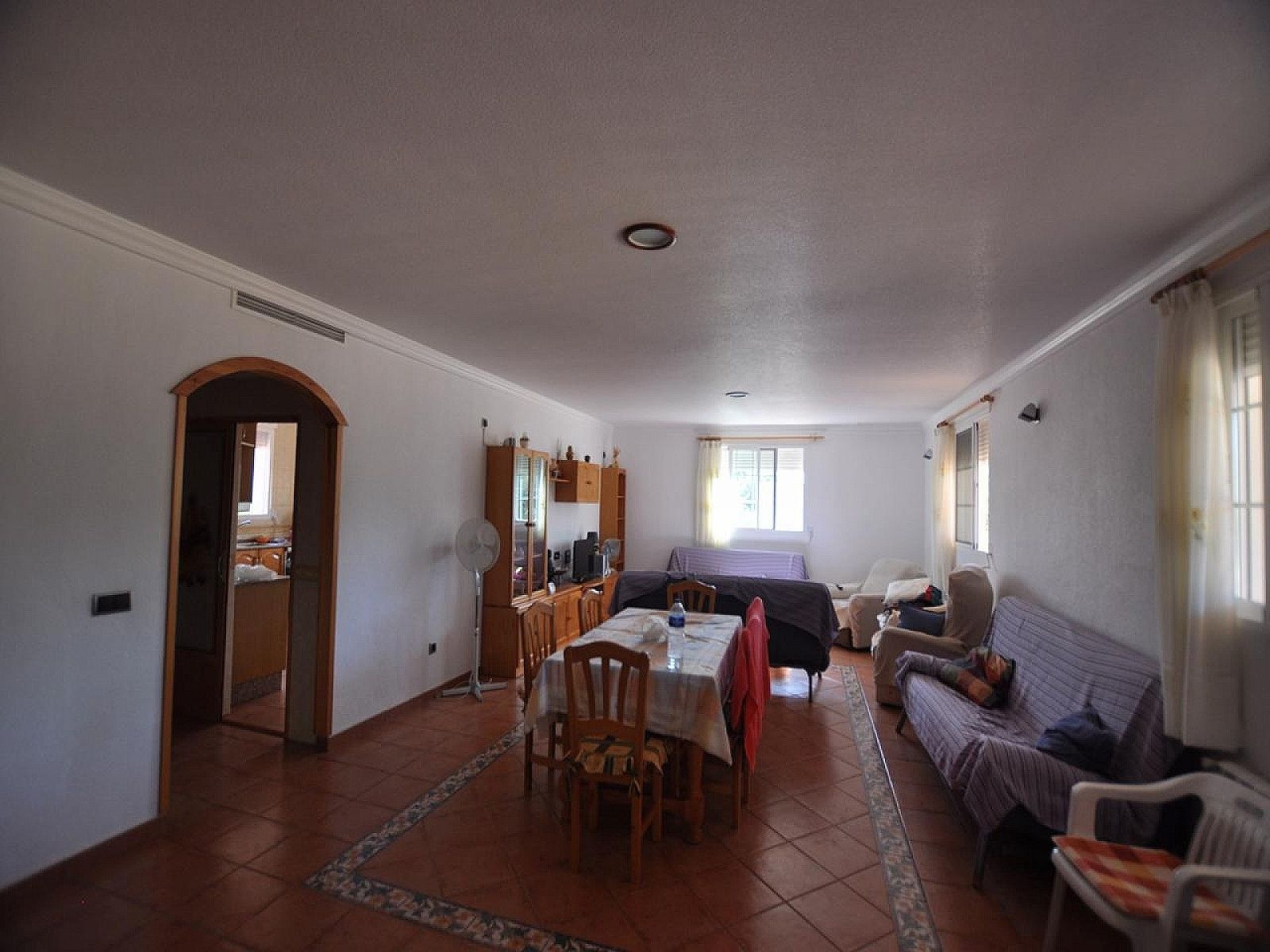 Resale - 8 Bedroom 3 Bathroom Villa in Sax -  - Alicante