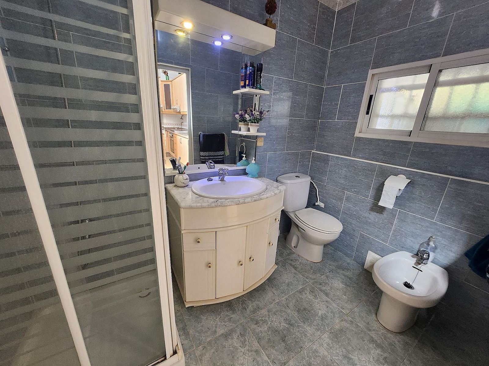 Resale - 2 Bedroom 1 Bathroom Villa in Villena -  - Alicante