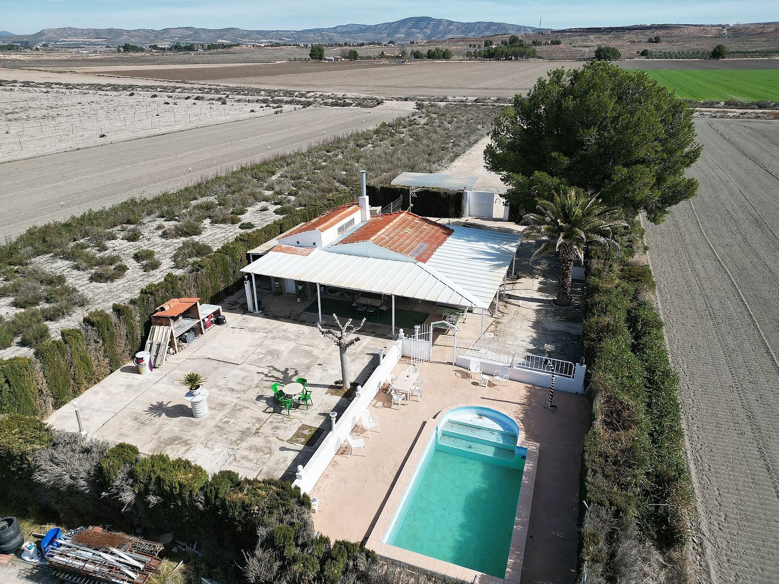 Resale - 2 Bedroom 1 Bathroom Villa in Villena -  - Alicante