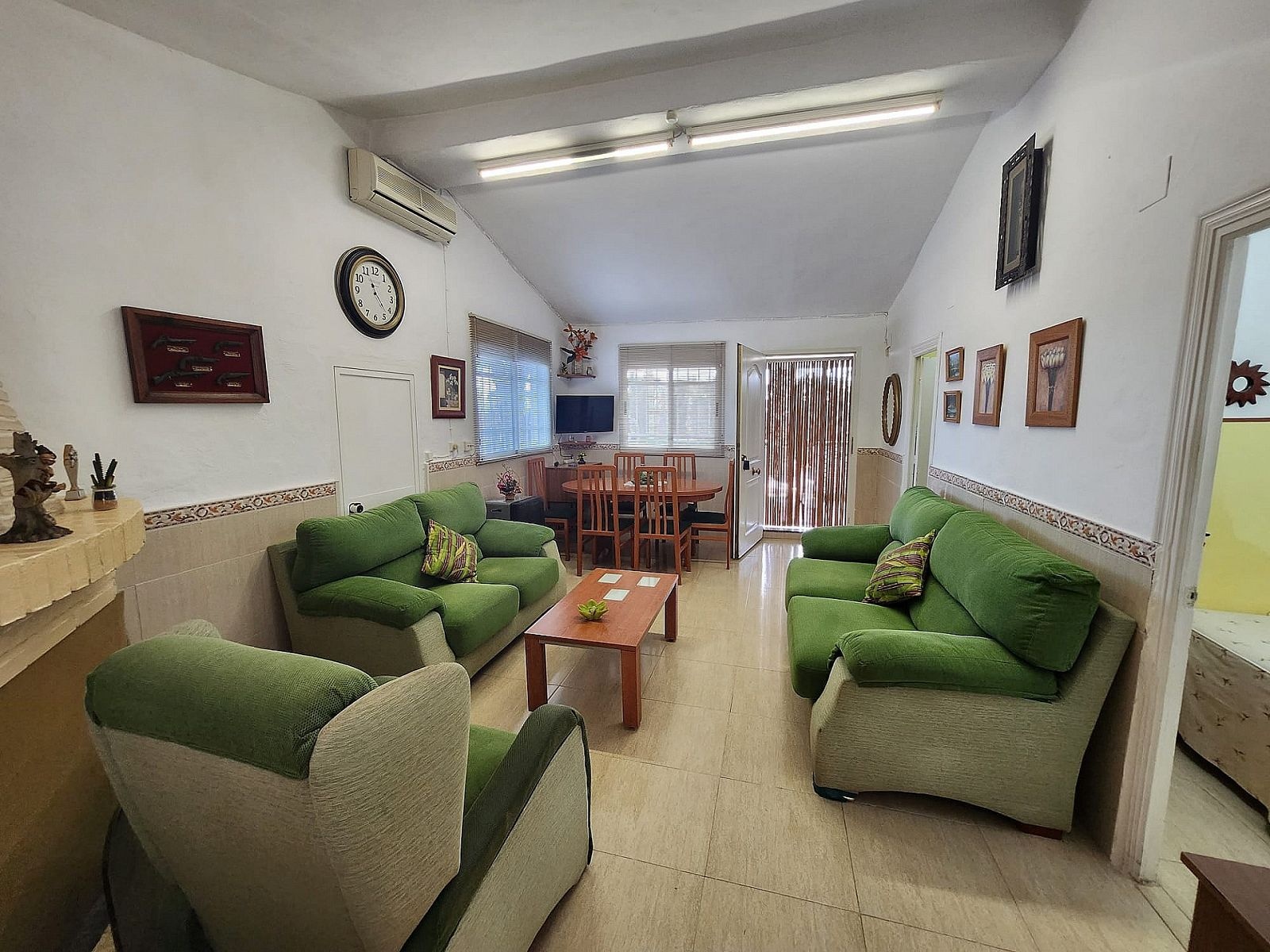 Resale - 2 Bedroom 1 Bathroom Villa in Villena -  - Alicante