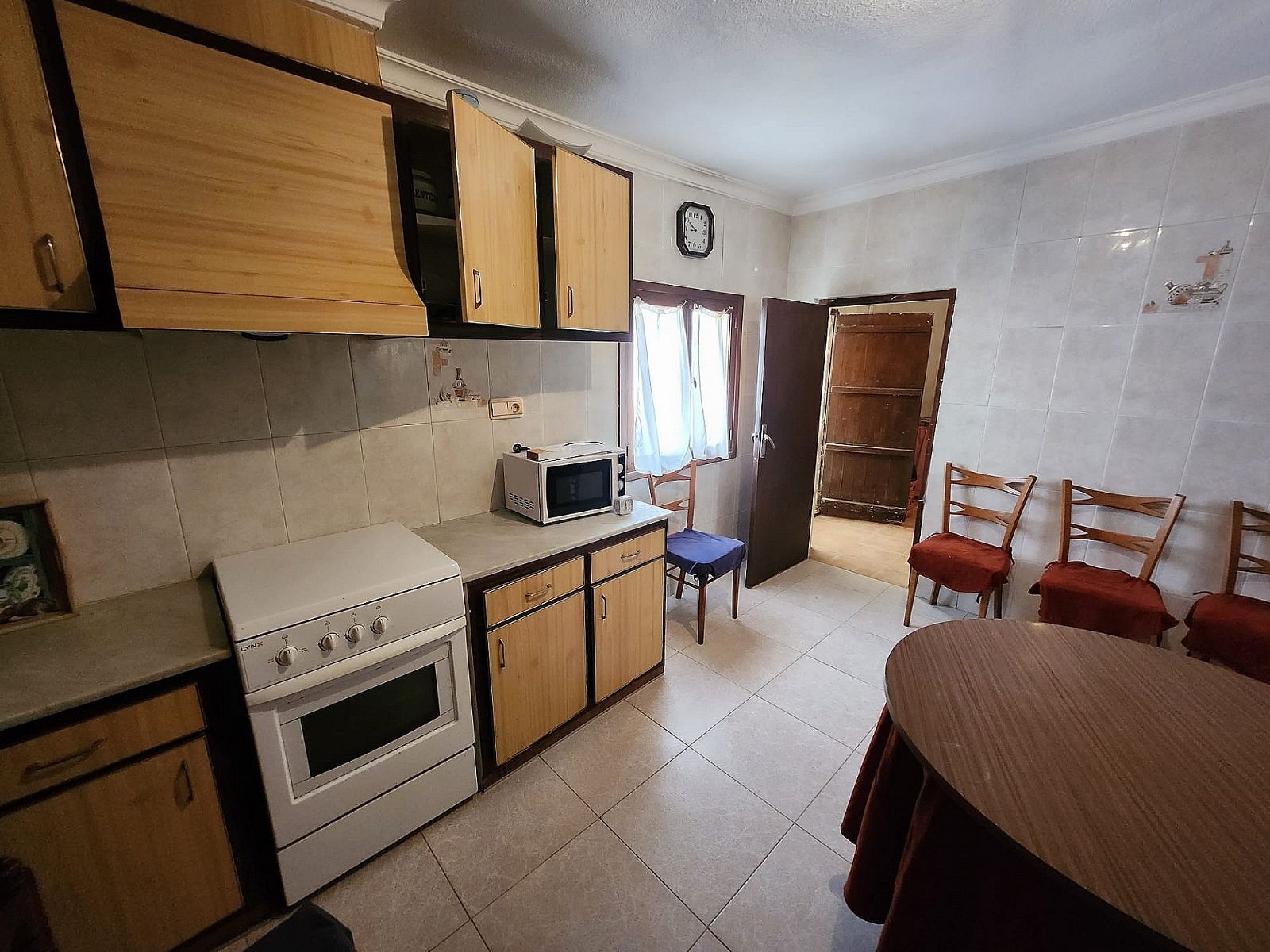 Resale - 5 Bedroom 1 Bathroom Townhouse in Yecla -  - Murcia