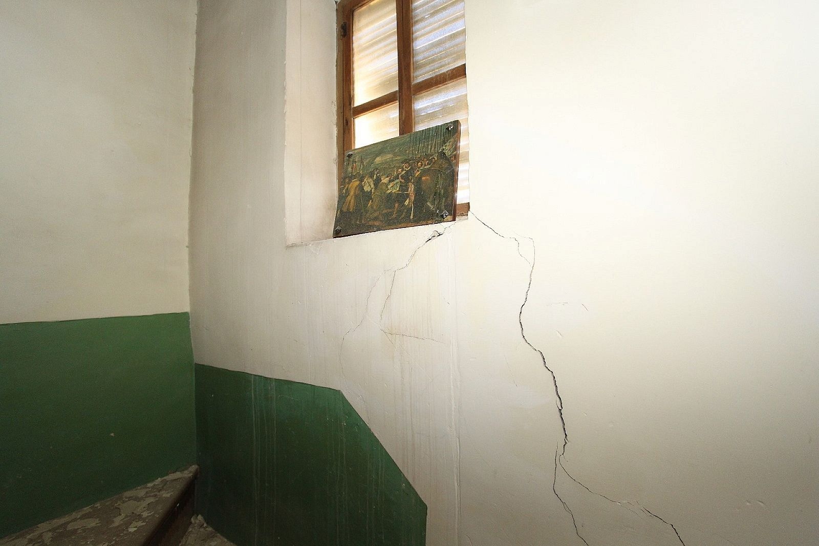 Resale - 6 Bedroom 1 Bathroom Townhouse in Villena -  - Alicante