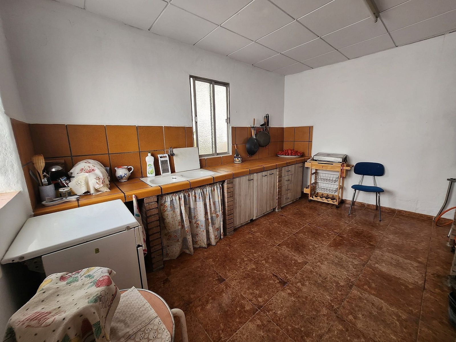 Resale - 7 Bedroom 2 Bathroom Country house in Villena -  - Alicante