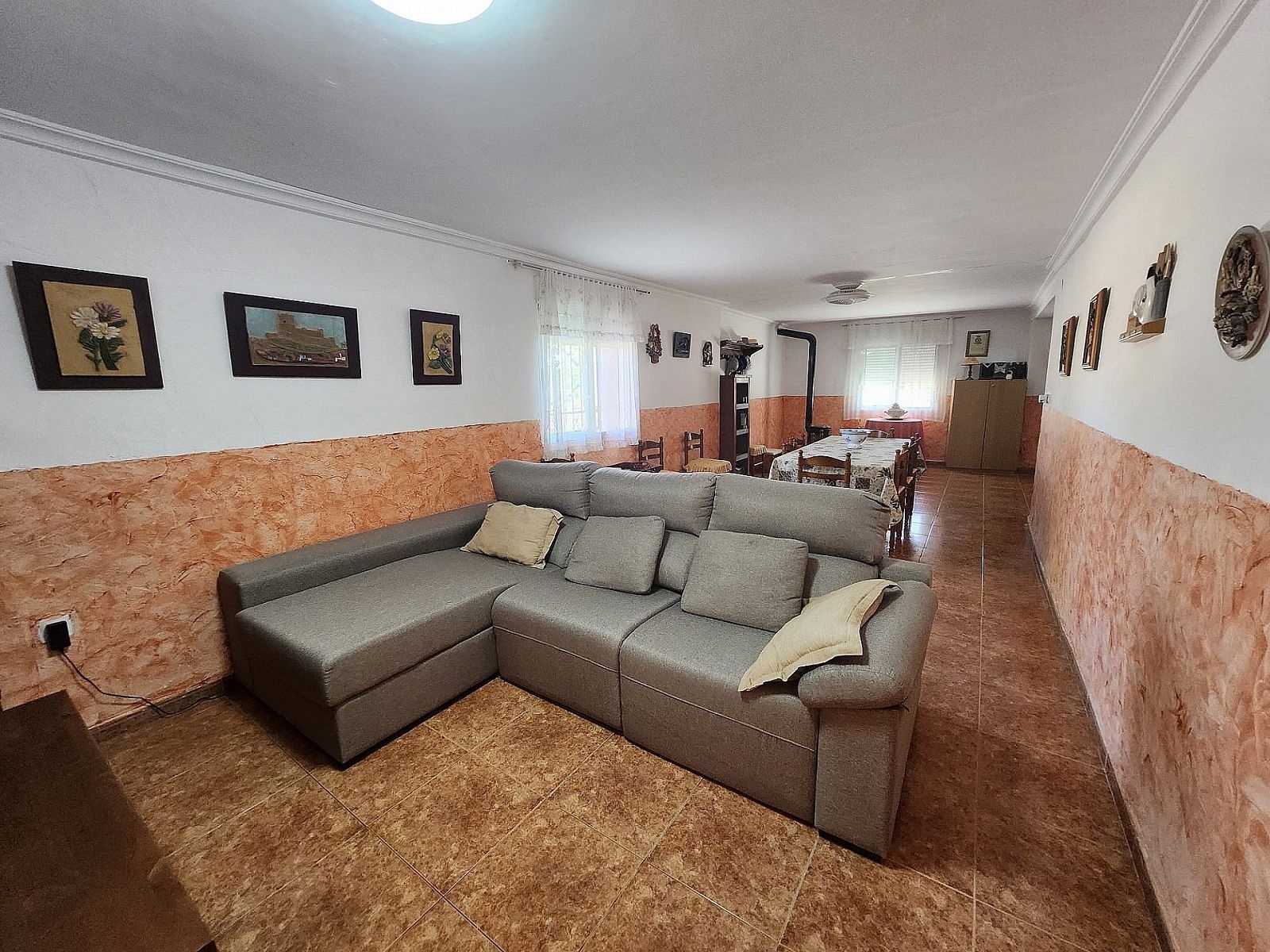 Resale - 7 Bedroom 2 Bathroom Country house in Villena -  - Alicante