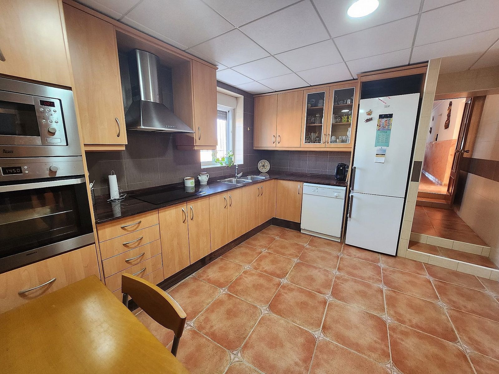 Resale - 7 Bedroom 2 Bathroom Country house in Villena -  - Alicante