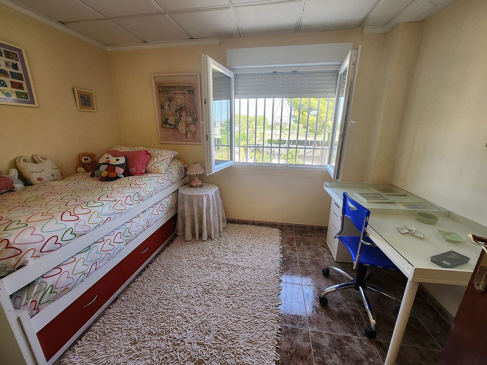 Resale - 7 Bedroom 2 Bathroom Country house in Villena -  - Alicante